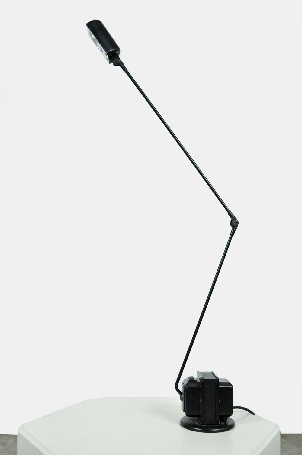 Table lamp, model Daphine, by Tommaso Cimini for Lumina, Italy 1970s For Sale 3