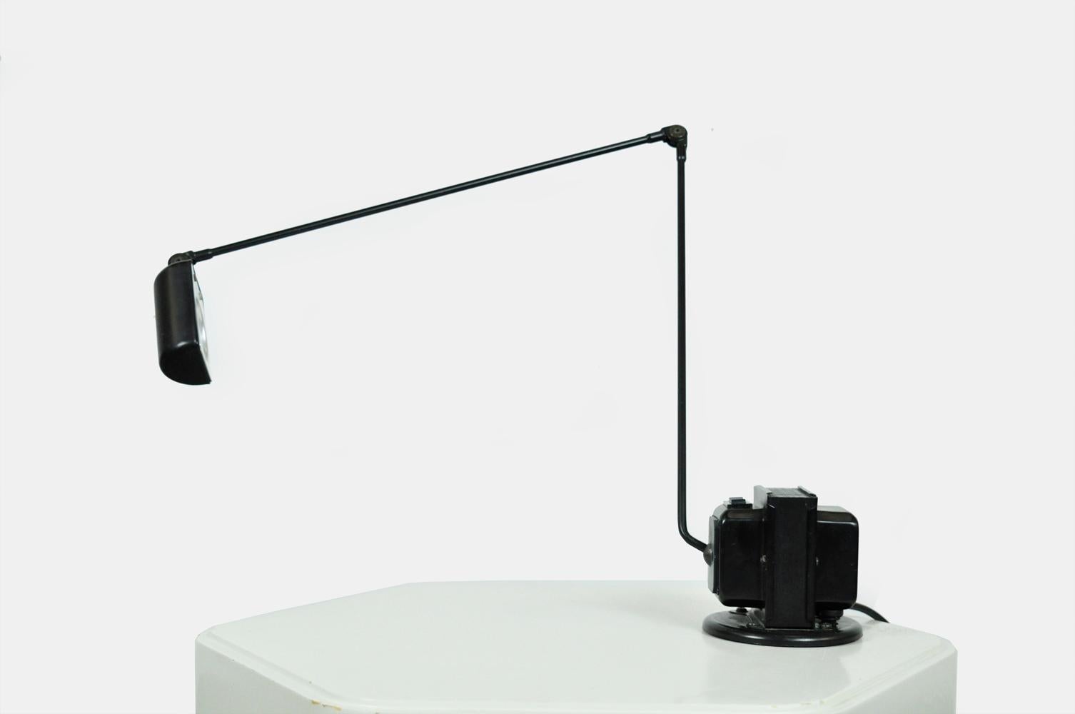 Table lamp, model Daphine, by Tommaso Cimini for Lumina, Italy 1970s For Sale 1