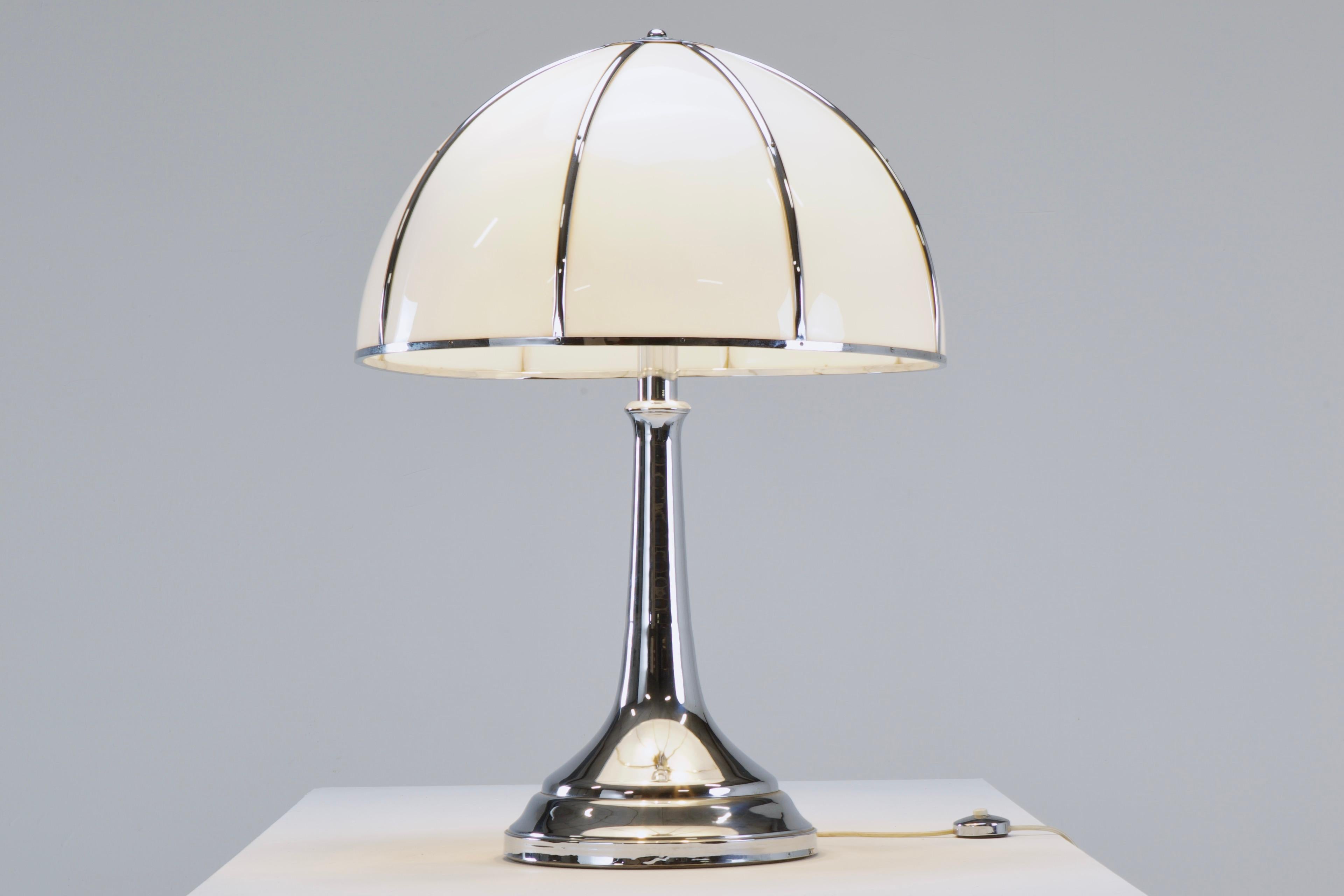 Table Lamp model Fungo by Gabriella Crespi, Italian Design 1970s  In Good Condition In Milan, IT
