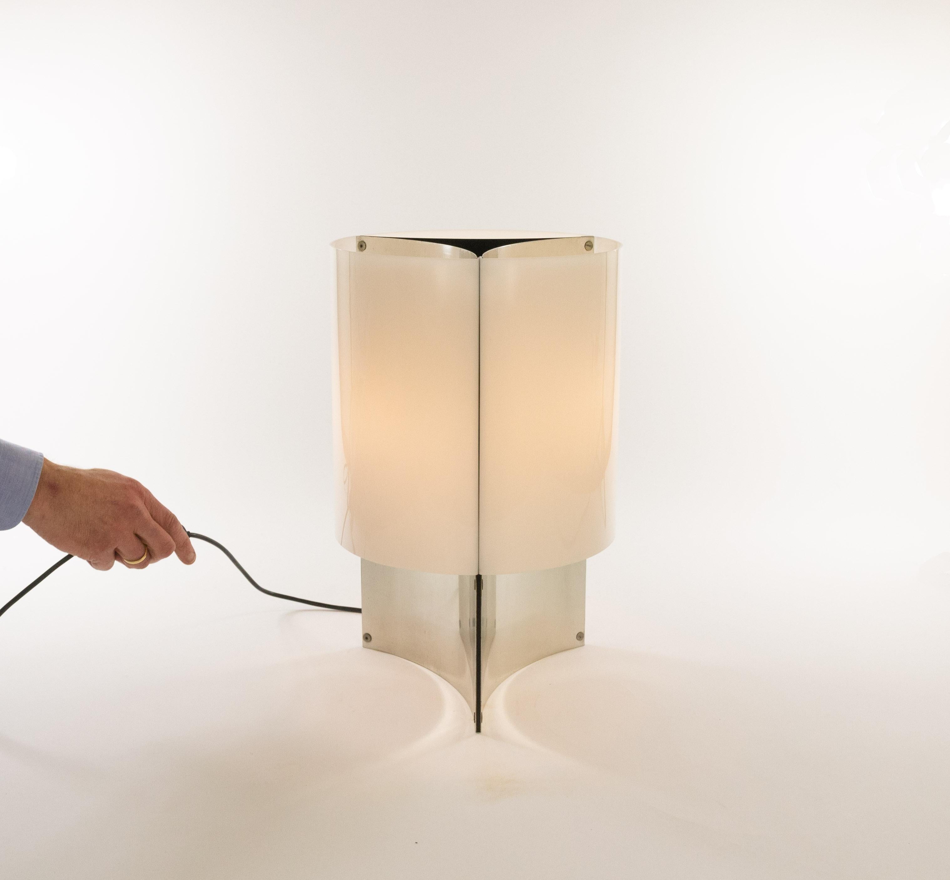 Lampe de table modèle n° 526 de Massimo Vignelli pour Arteluce, 1965 4
