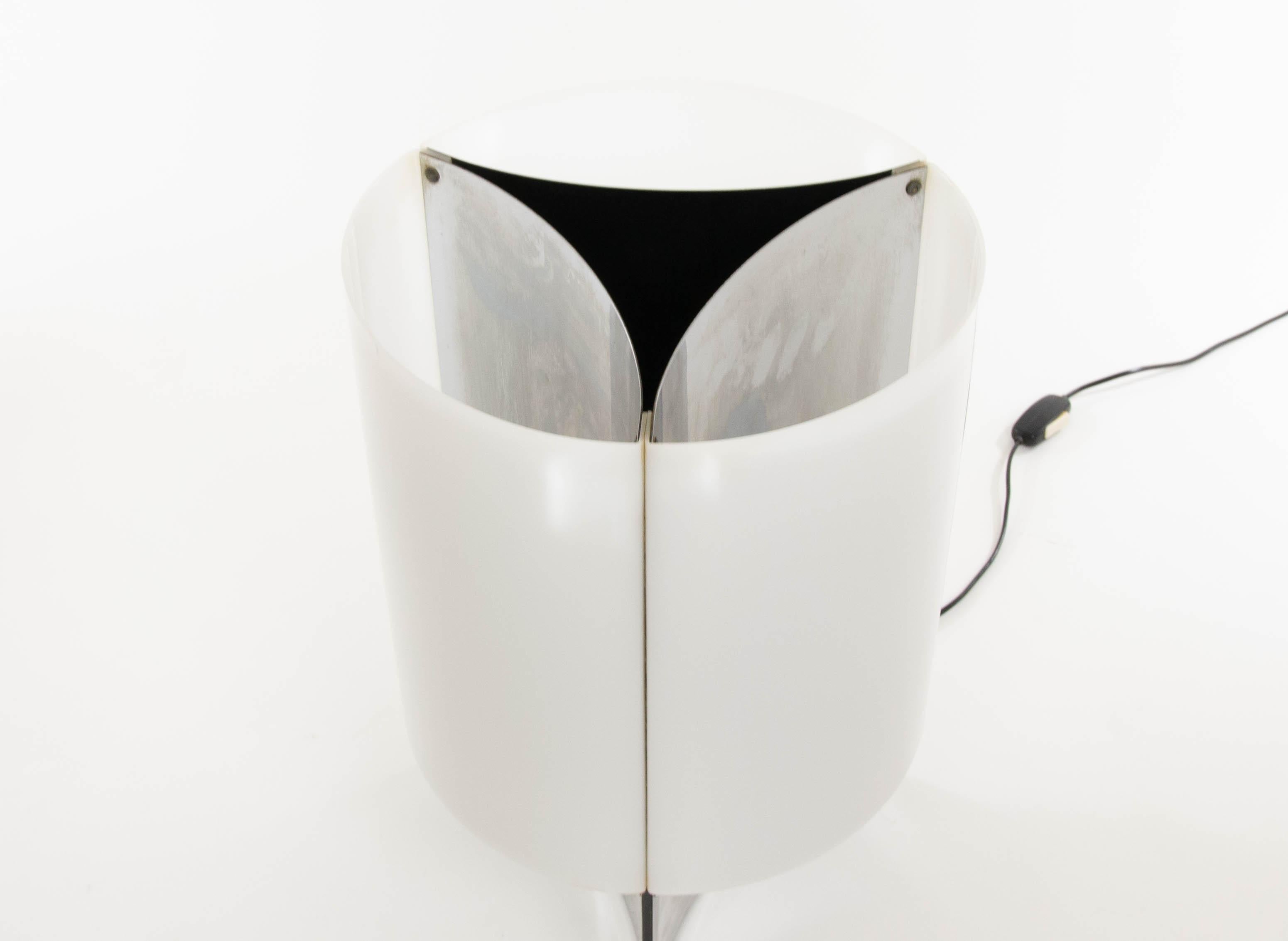 Milieu du XXe siècle Lampe de table modèle n° 526 de Massimo Vignelli pour Arteluce, 1965