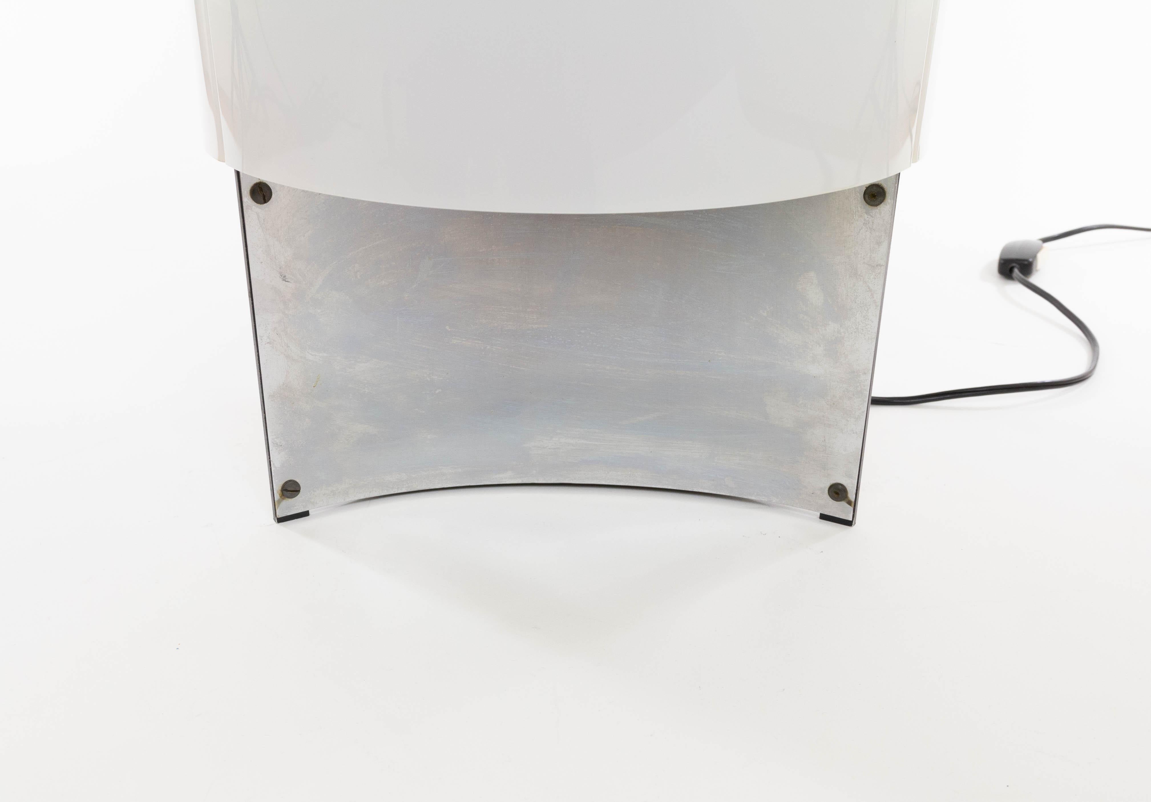 Métal Lampe de table modèle n° 526 de Massimo Vignelli pour Arteluce, 1965