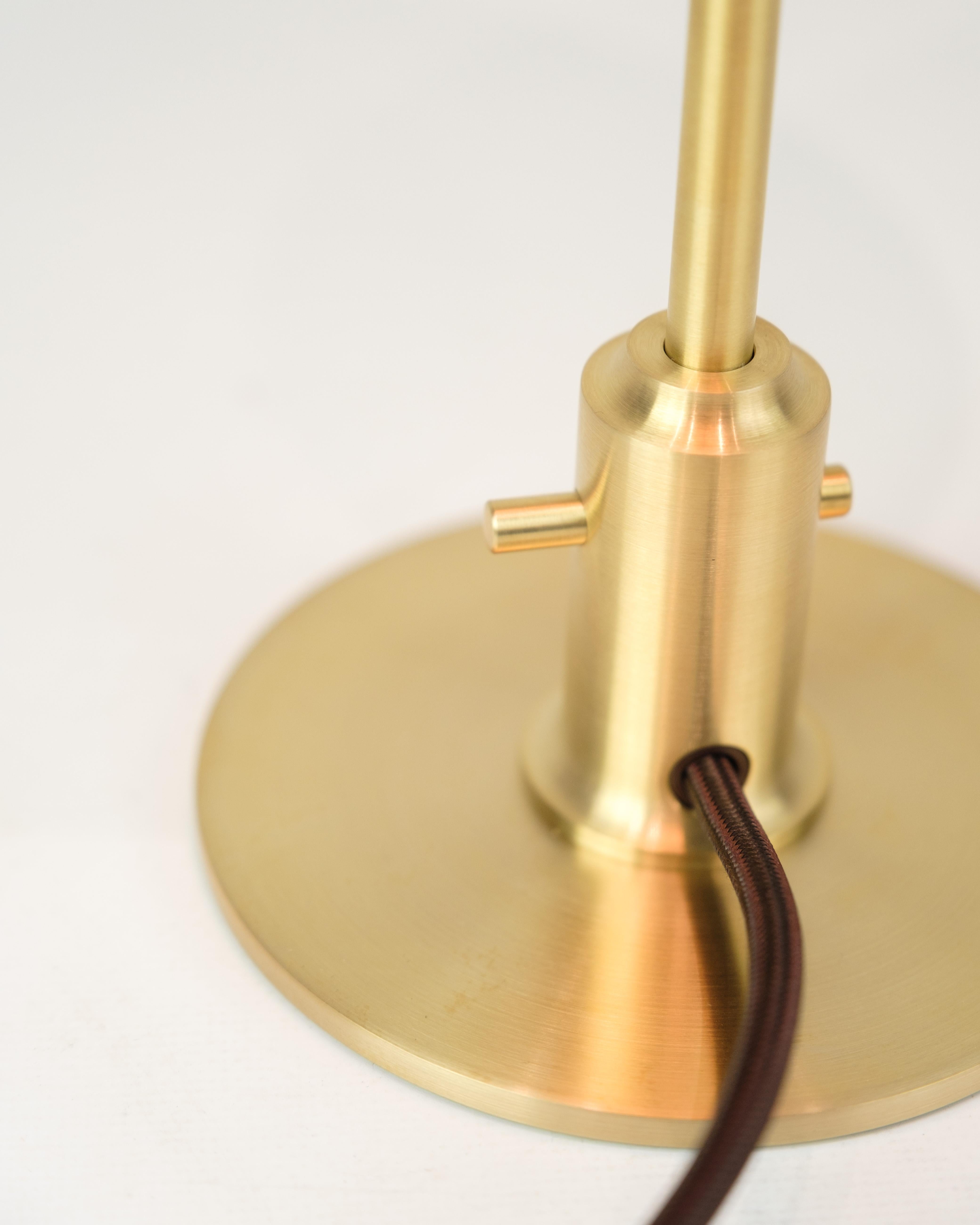 Laiton Lampe de table Model No 2/1 Limited Edition In Brass By Poul Henningsen en vente