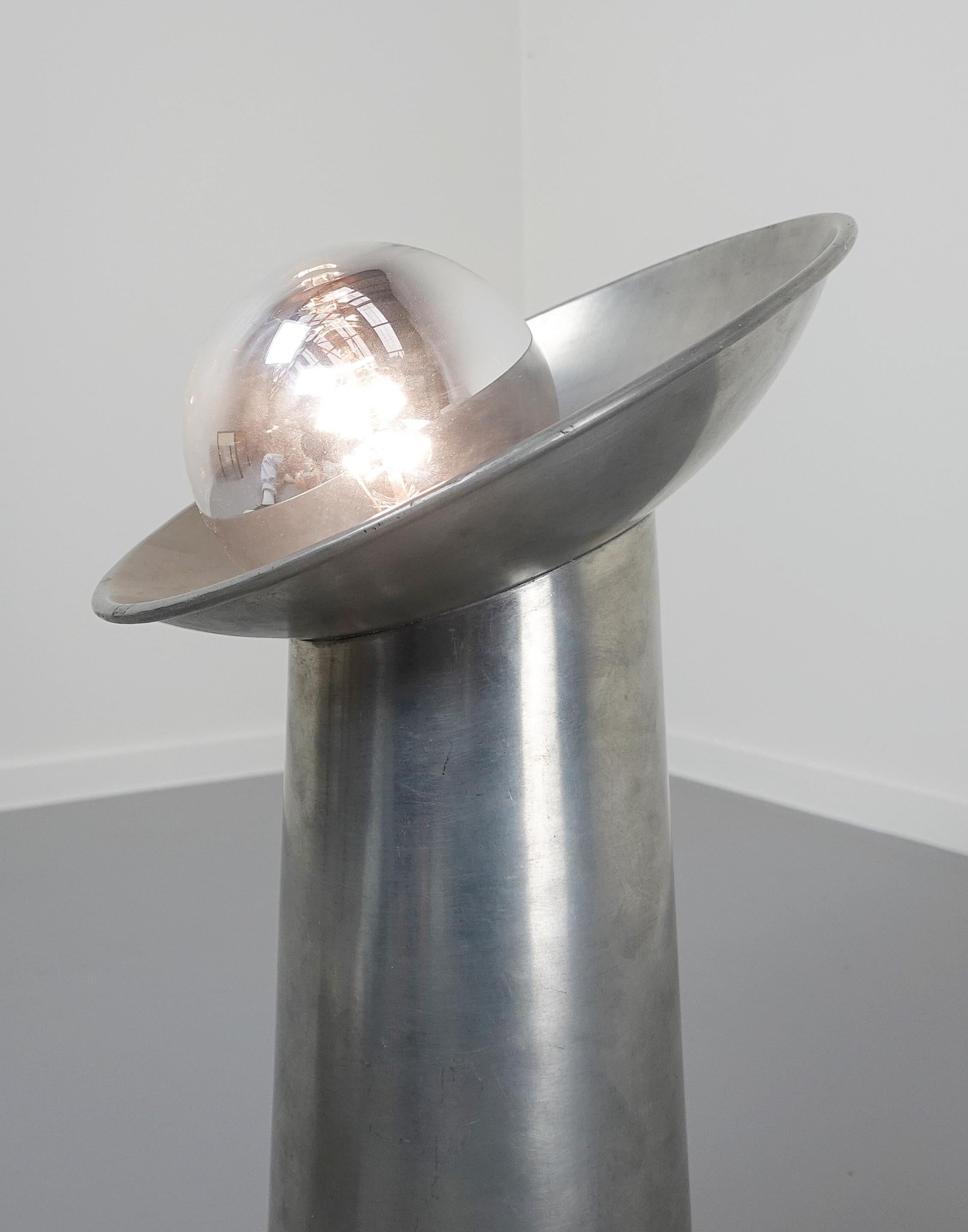 Mid-Century Modern Table Lamp Model 'Radar' by Giani Gjilla for Sormani 2