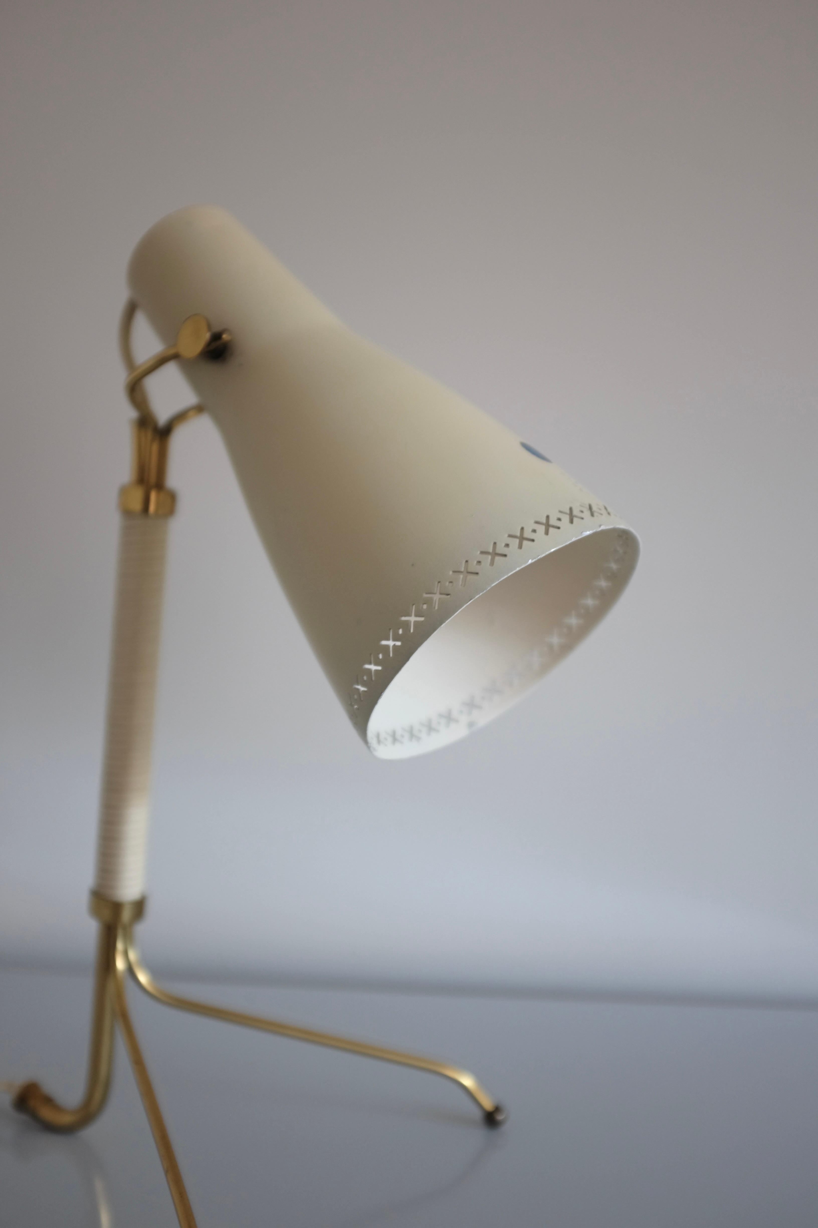 Scandinavian Modern Table lamp Modell E1271 by ASEA, Sweden For Sale