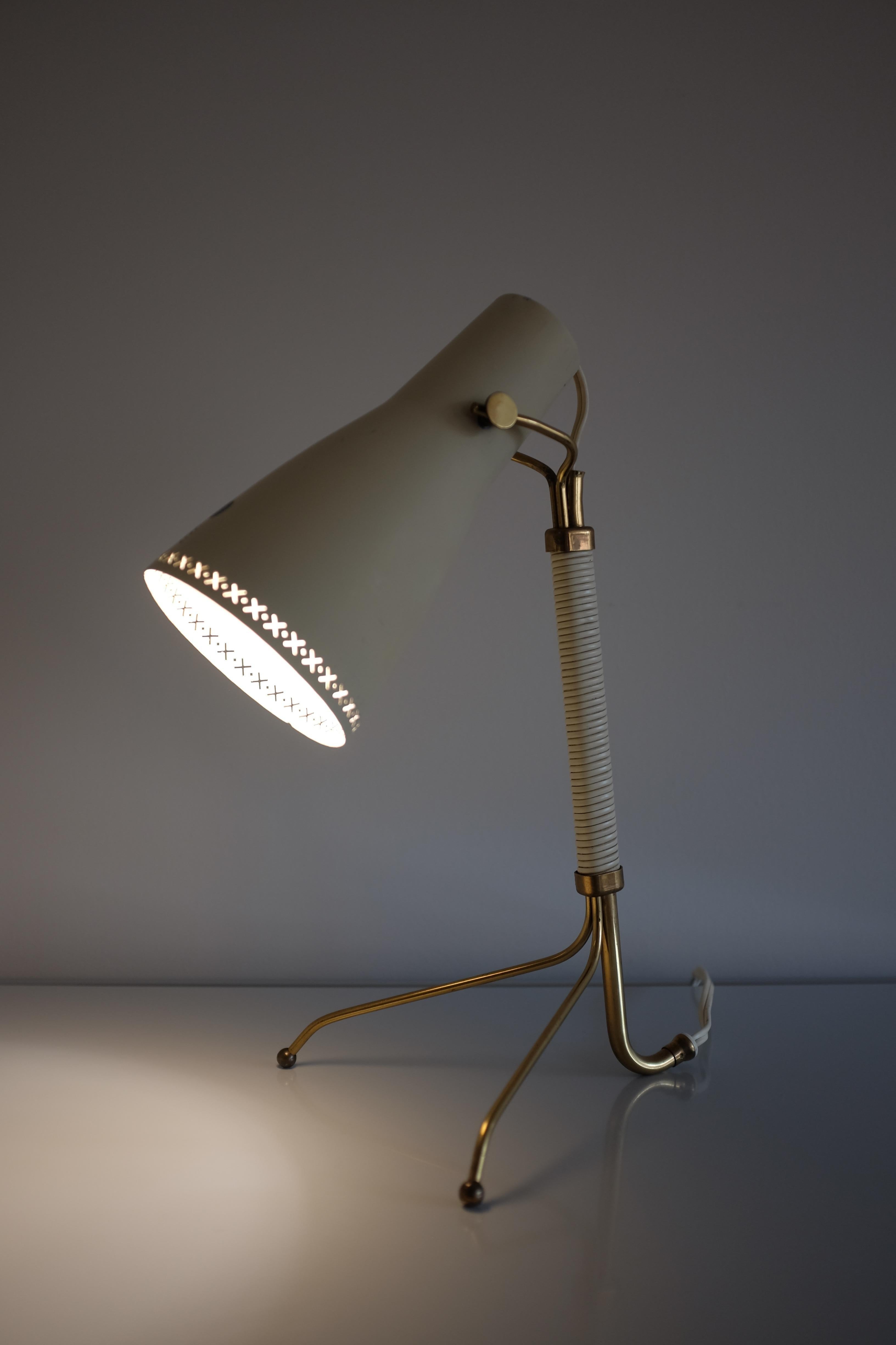 Table lamp Modell E1271 by ASEA, Sweden For Sale 2