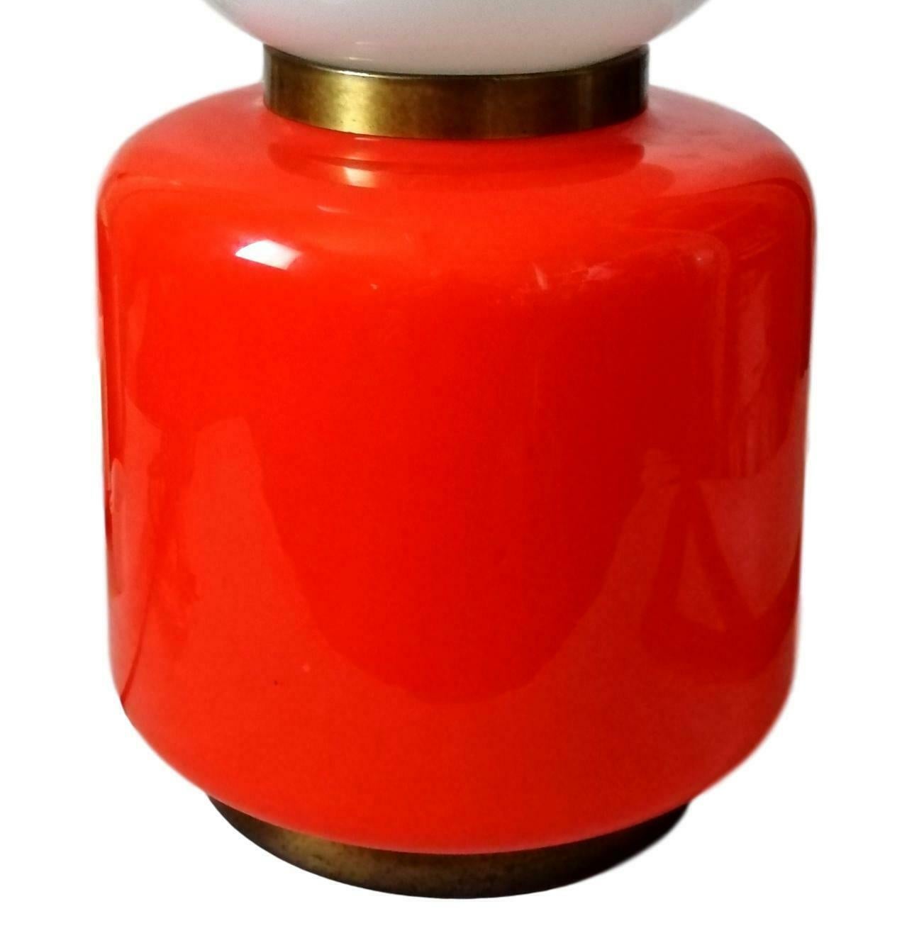 Milieu du XXe siècle Lampe de bureau en verre de Murano soufflé de la manufacture Mazzega, années 1960 en vente