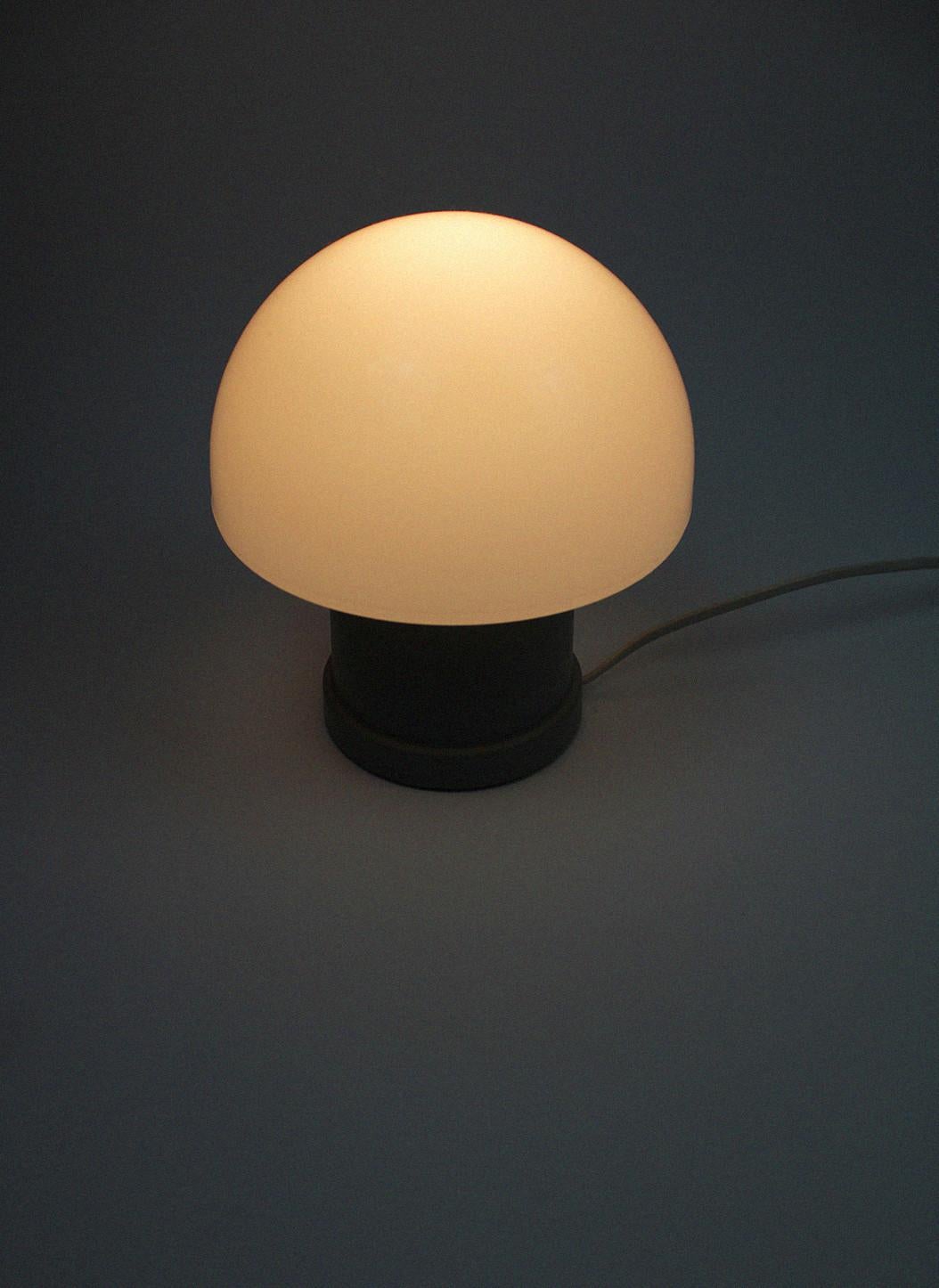 Mid-Century Modern Lampe de bureau champignon MASSIVE Opaline Belgique des années 70 Gris et Blanc Vintage du Milieu du Siècle en vente
