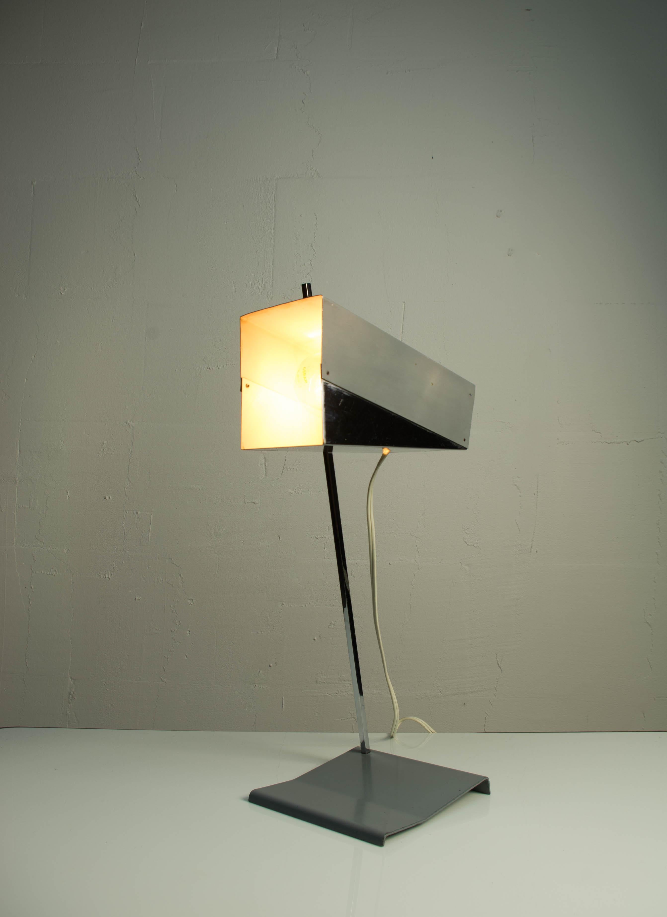 Table lamp with adjustable shade. Made from steel and chrome. Designed by Josef Hurka for Napako in Czechoslovakia in 1960s. E27 bulb.