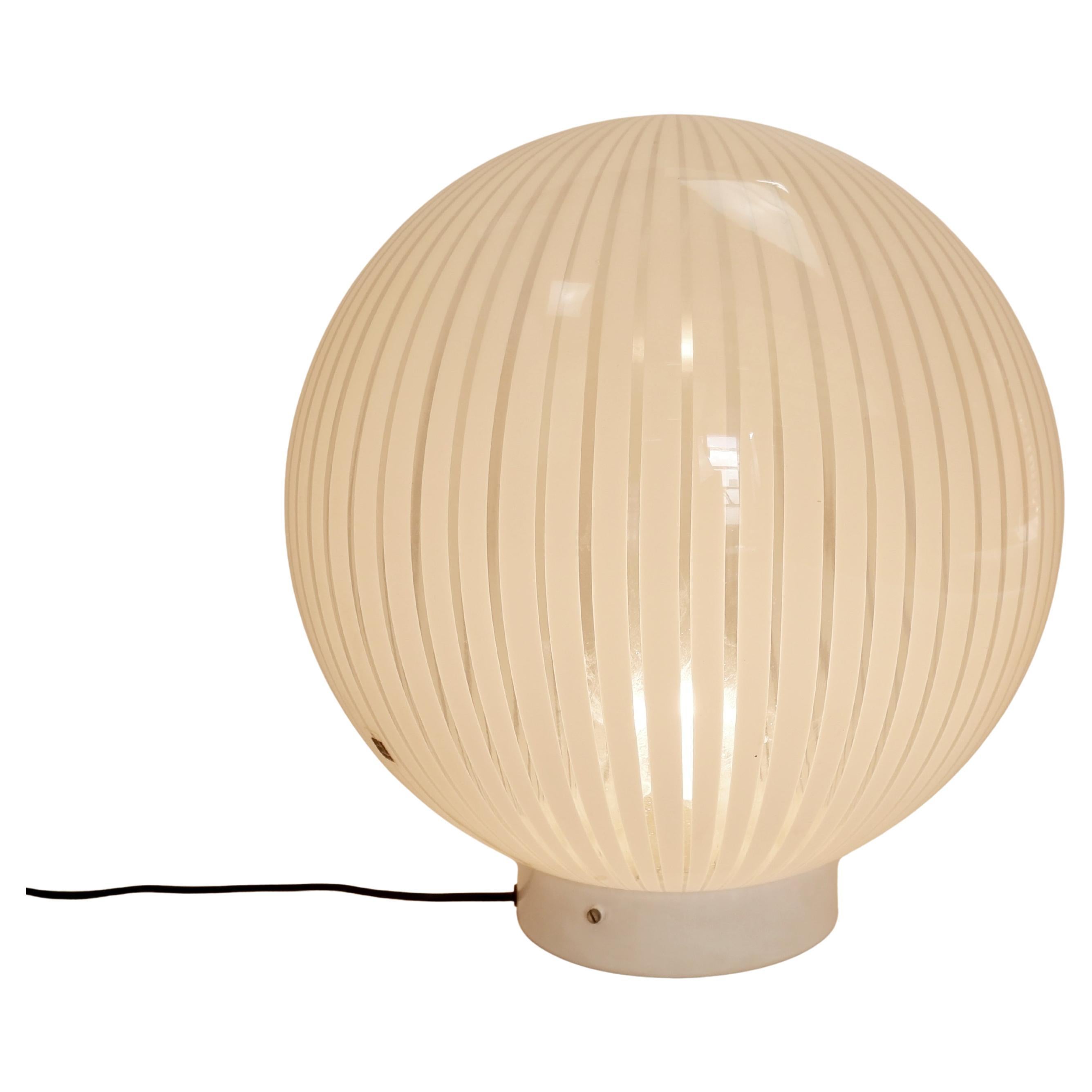 Table lamp of the Tessuti series for Venini, Murano 1960s - Ø 40cm For Sale