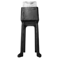 Lampe de bureau organique et moderne de forme géométrique en verre sculpté à la main/acier noirci sculpté