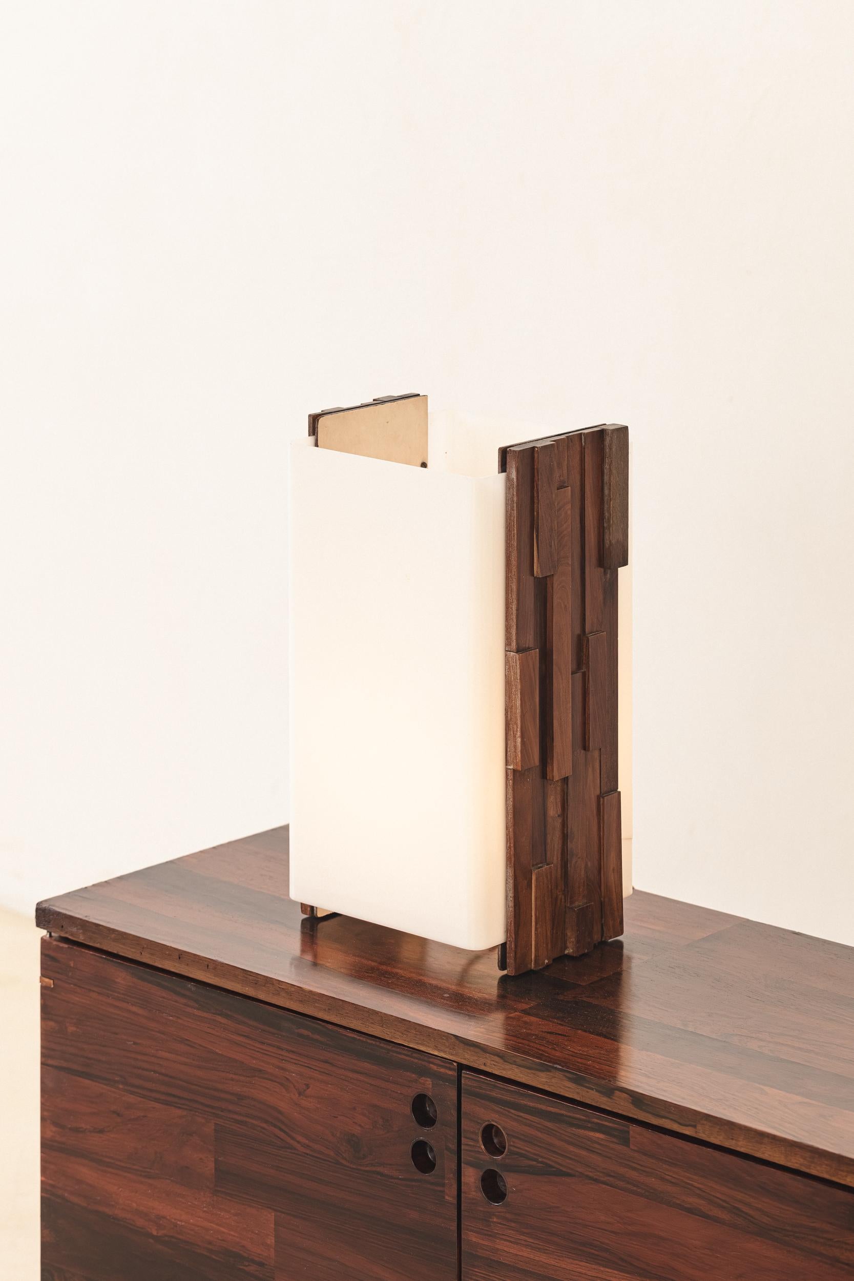 South American Mid-Century Modern Table Lamp by Percival Lafer, 1970's For Sale