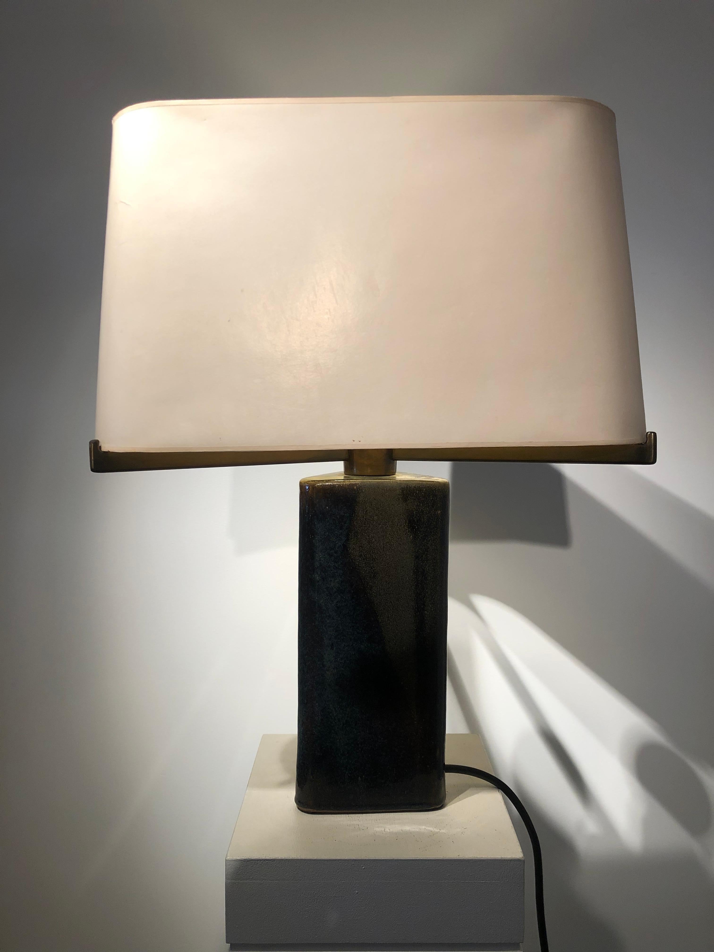 Table lamp in glazed ceramic made by Pierre Culot 
In 1980 .
The fixture is made in bronze.