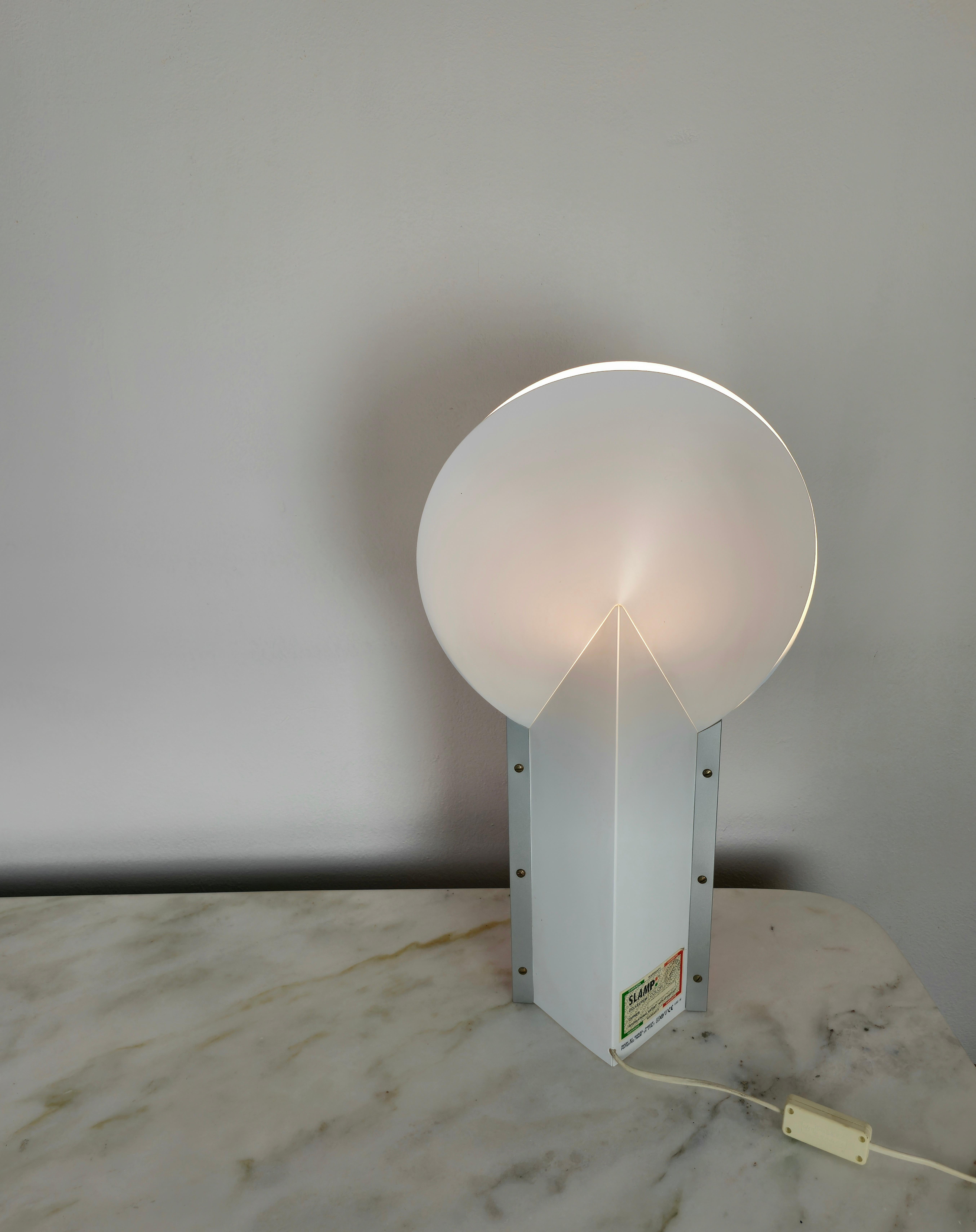 Table Lamp Plastic by Samuel Parker for Slamp Mid-Century Modern Italy, 1980s For Sale 4