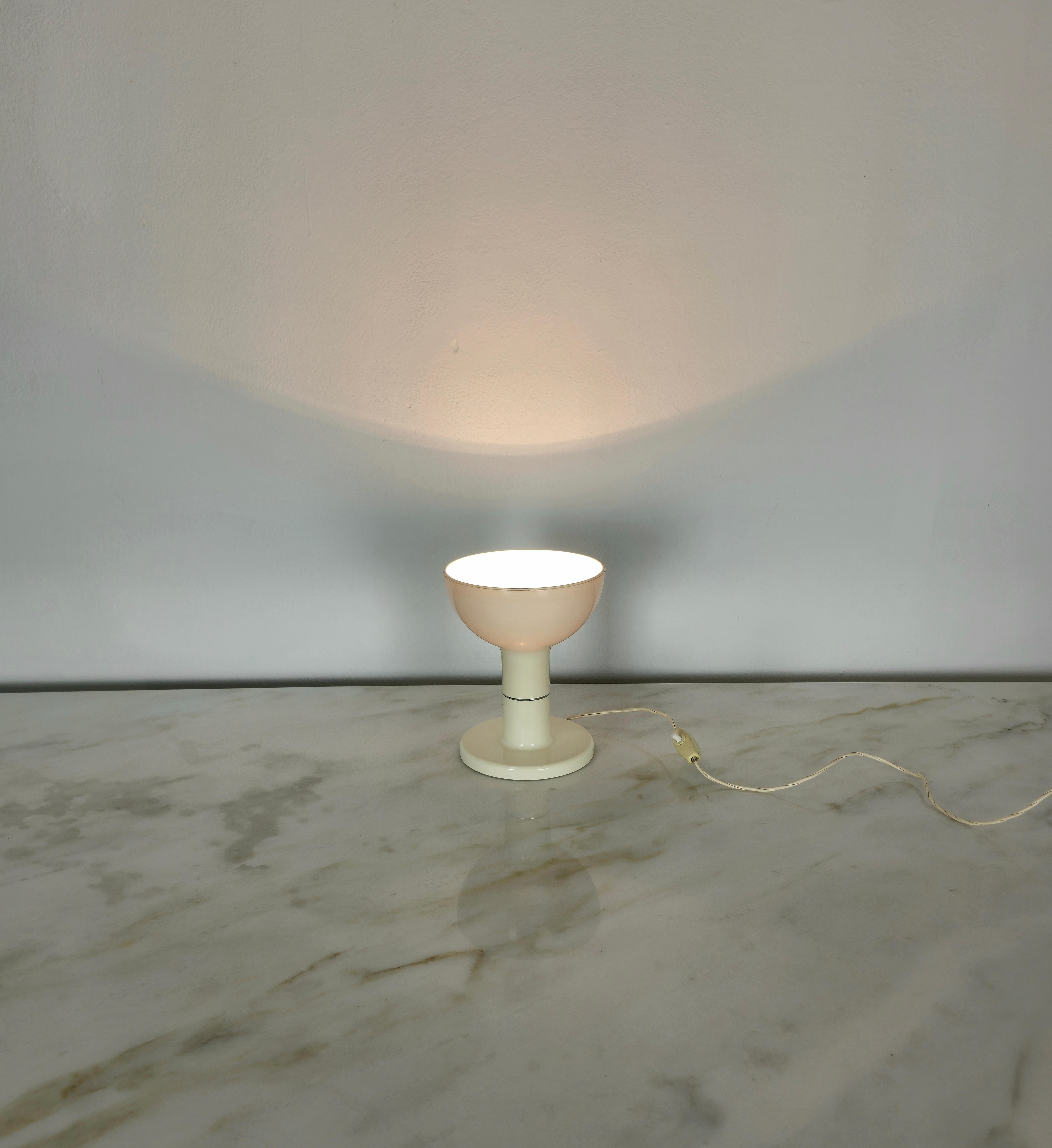 Mid-Century Modern Table Lamp Plastic Enamelled Lighting Midcentury Italian Design, 1970s For Sale