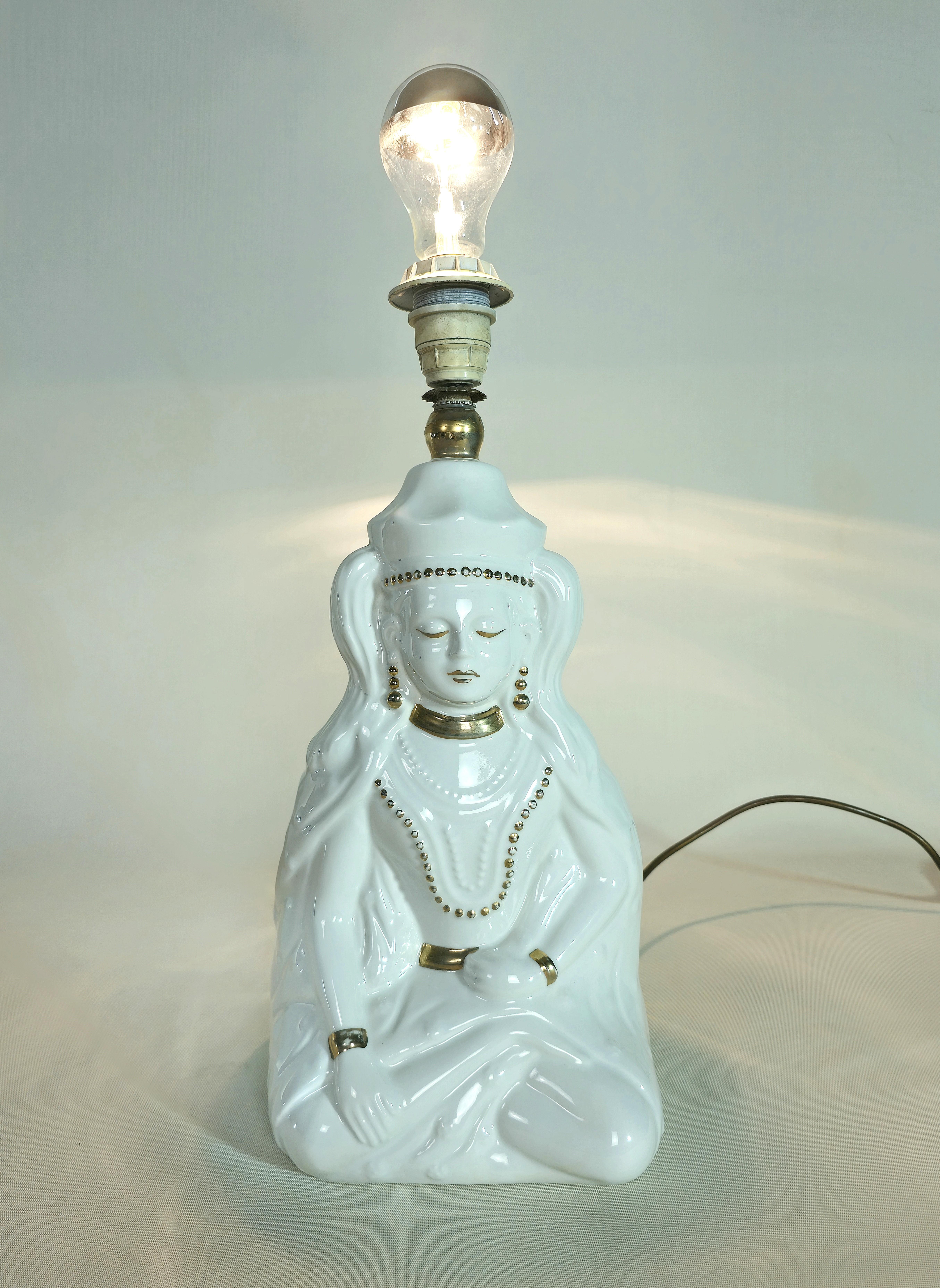 Table Lamp Porcelain Sculpture White  Midcentury Italian Design 1970s For Sale 4
