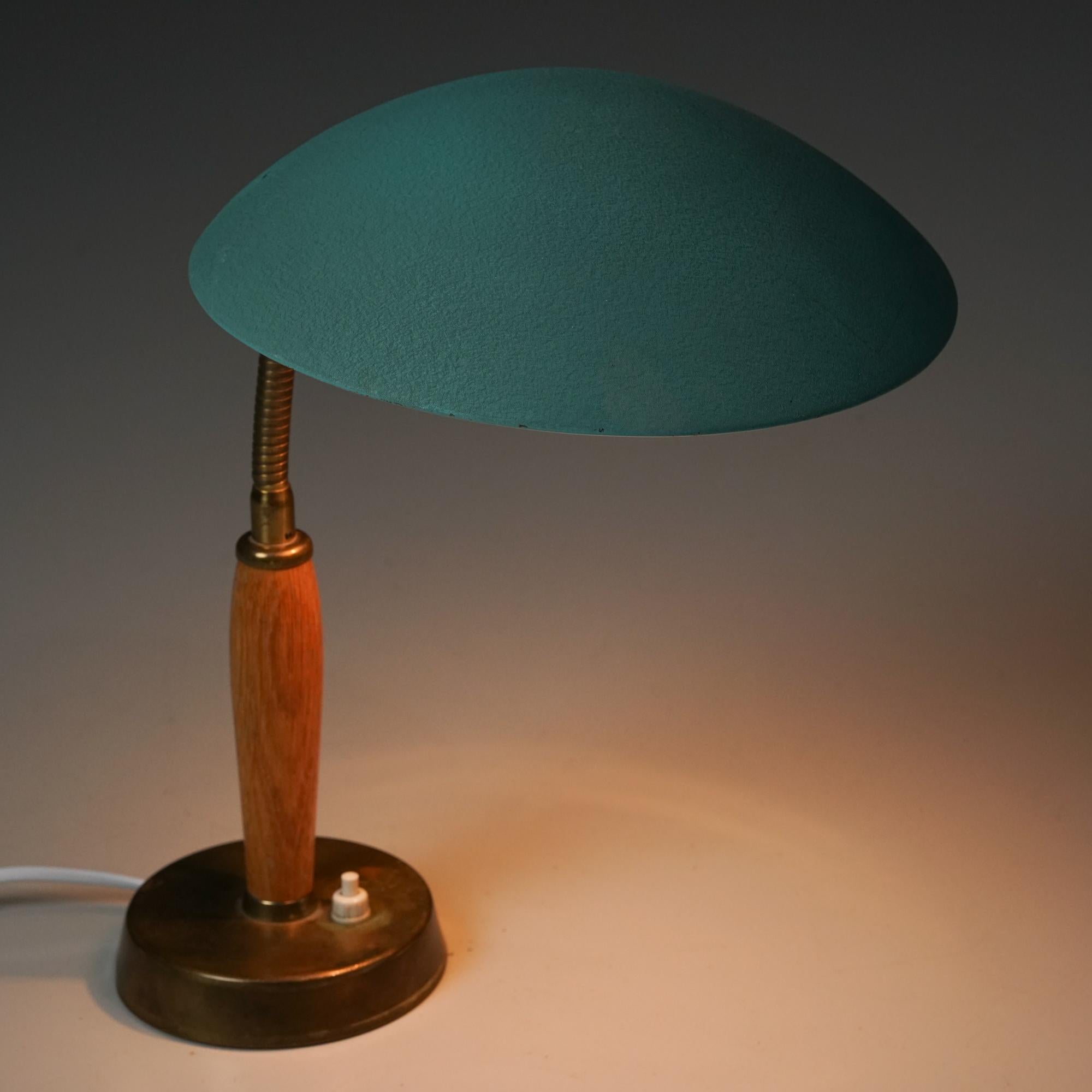 Tischleuchte, Preluca, Finnland, 1950er Jahre im Zustand „Gut“ im Angebot in Helsinki, Uusimaa