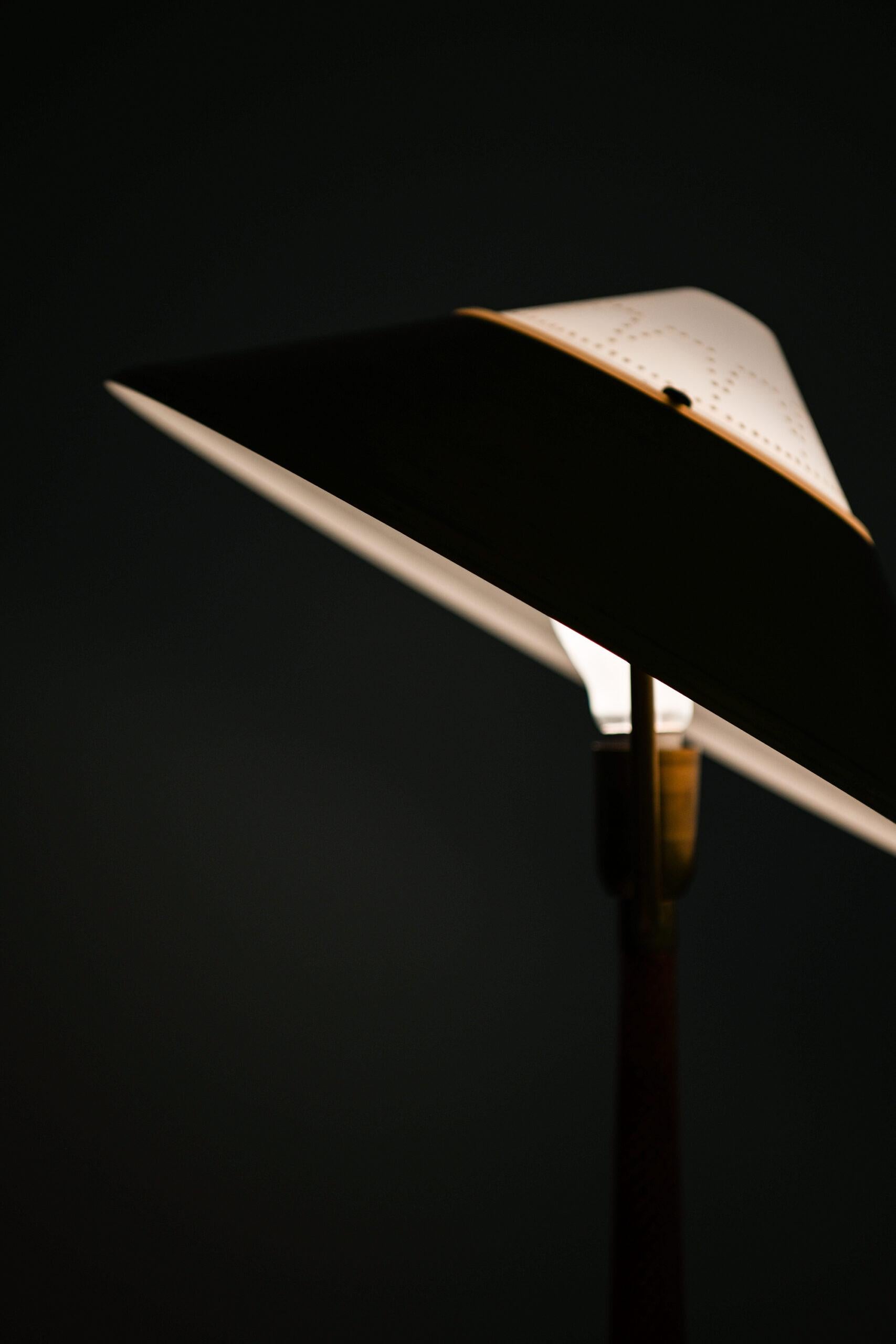 Lampe de bureau produite par AB E. Hansson & Co à Malm, Suède en vente 3