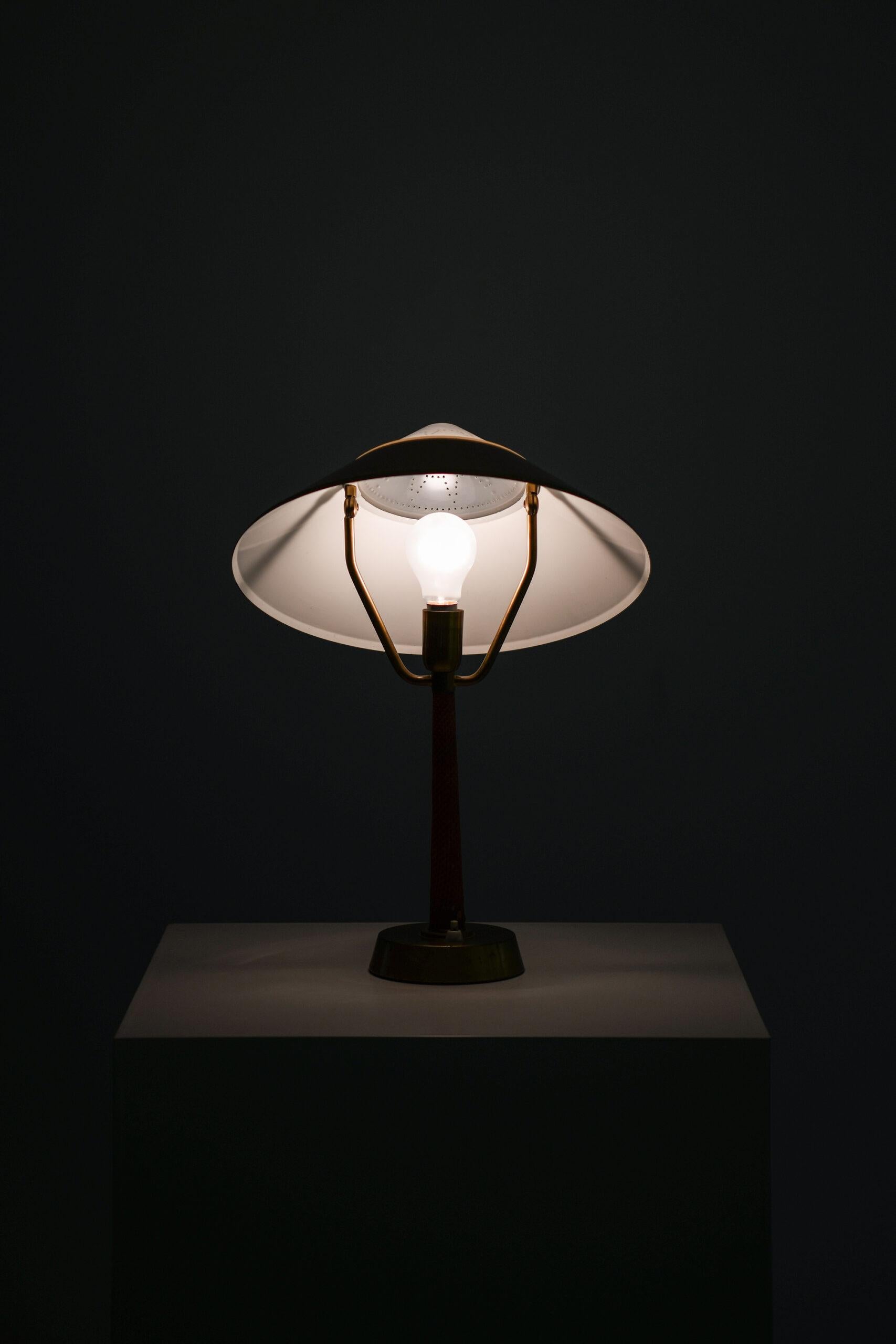 Tischlampe, hergestellt von AB E. Hansson & Co in Malm, Schweden im Angebot 2
