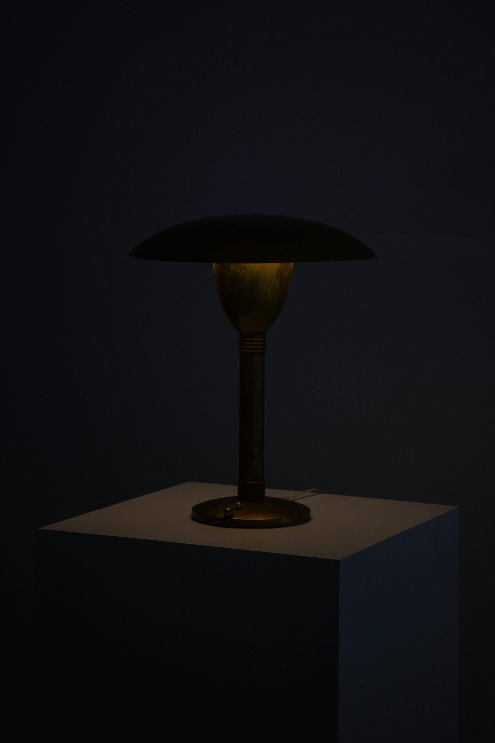 Table Lamp Produced in Italy 3
