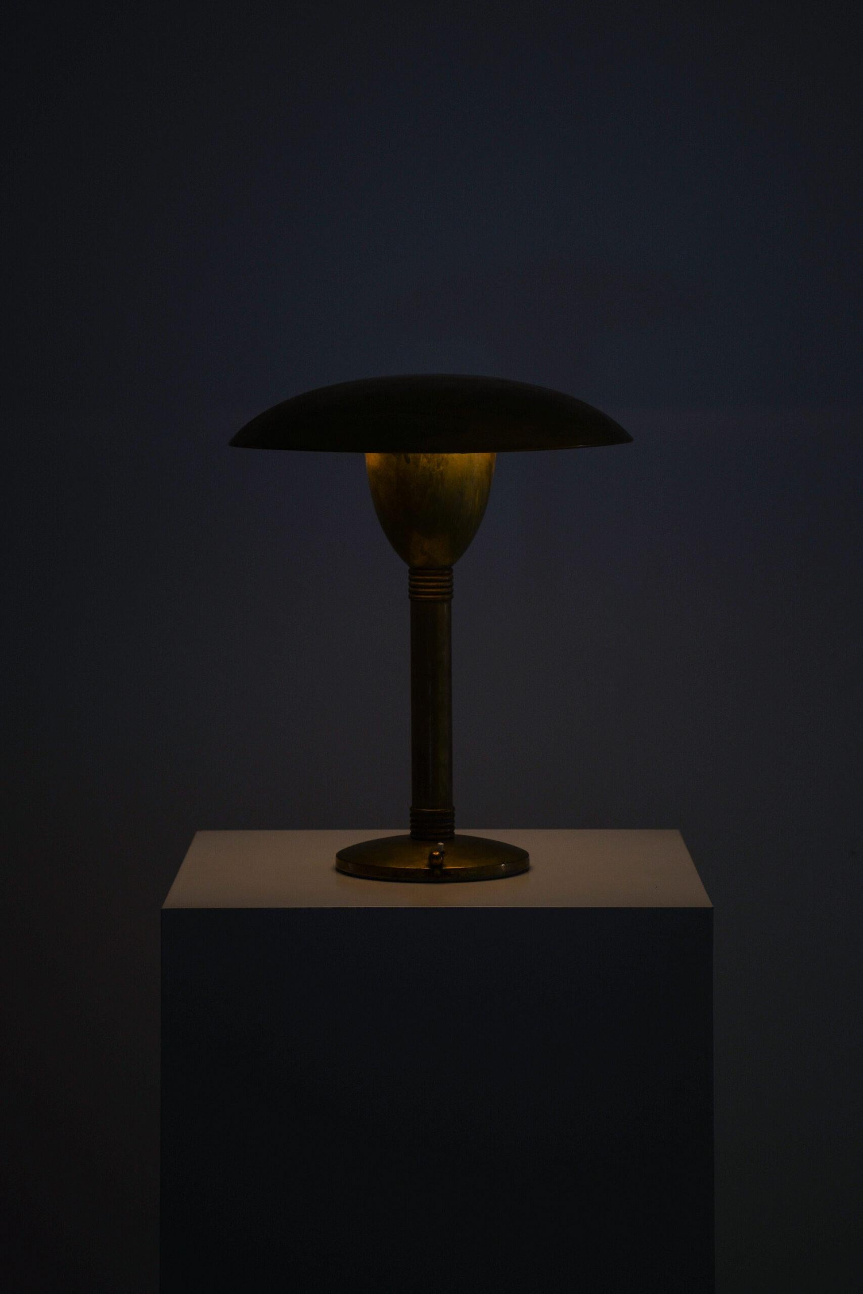Table Lamp Produced in Italy 1