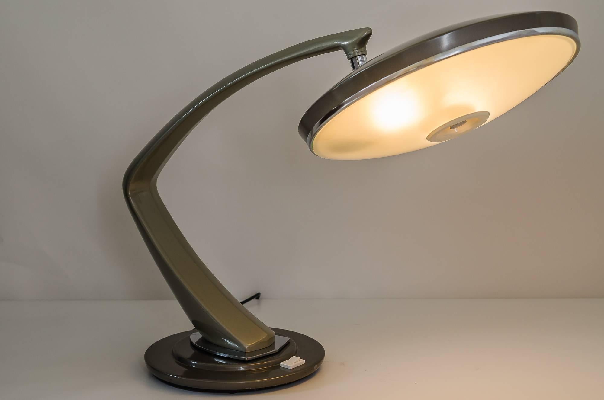 Tischlampe Raptek Milano, 1950er Jahre im Zustand „Gut“ im Angebot in Wien, AT