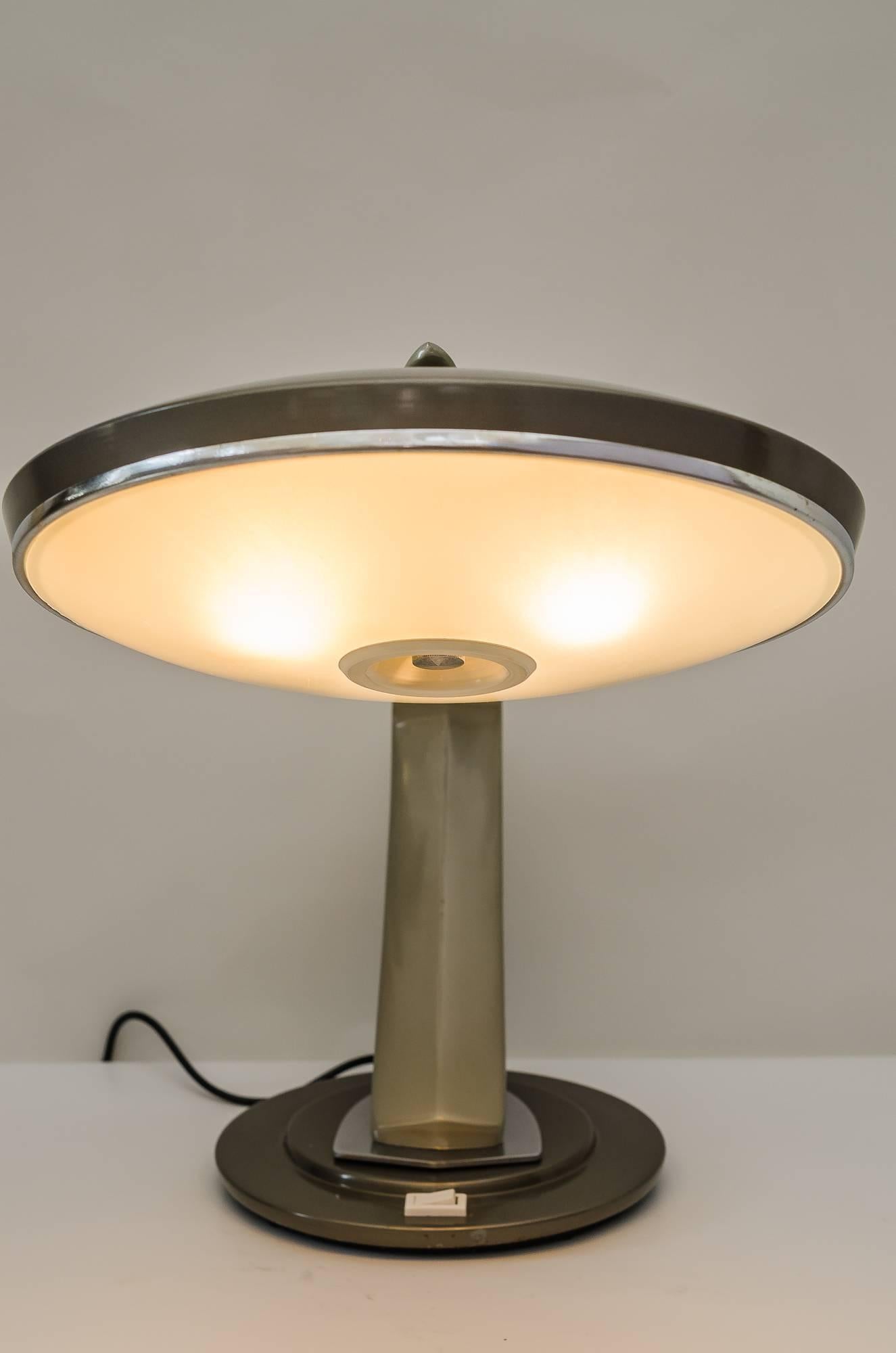 Milieu du XXe siècle Lampe de bureau Raptek Milano, années 1950 en vente