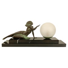 Lampe de bureau Seduction Lumineuse Lady with Glass Ball par Fayral et Max Le Verrier