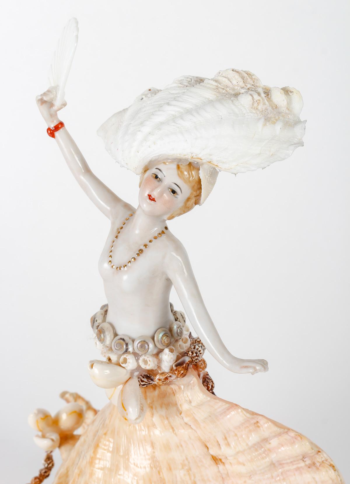 Table Lamp, Shell and Porcelain Sculpture, 20th Century. For Sale 1