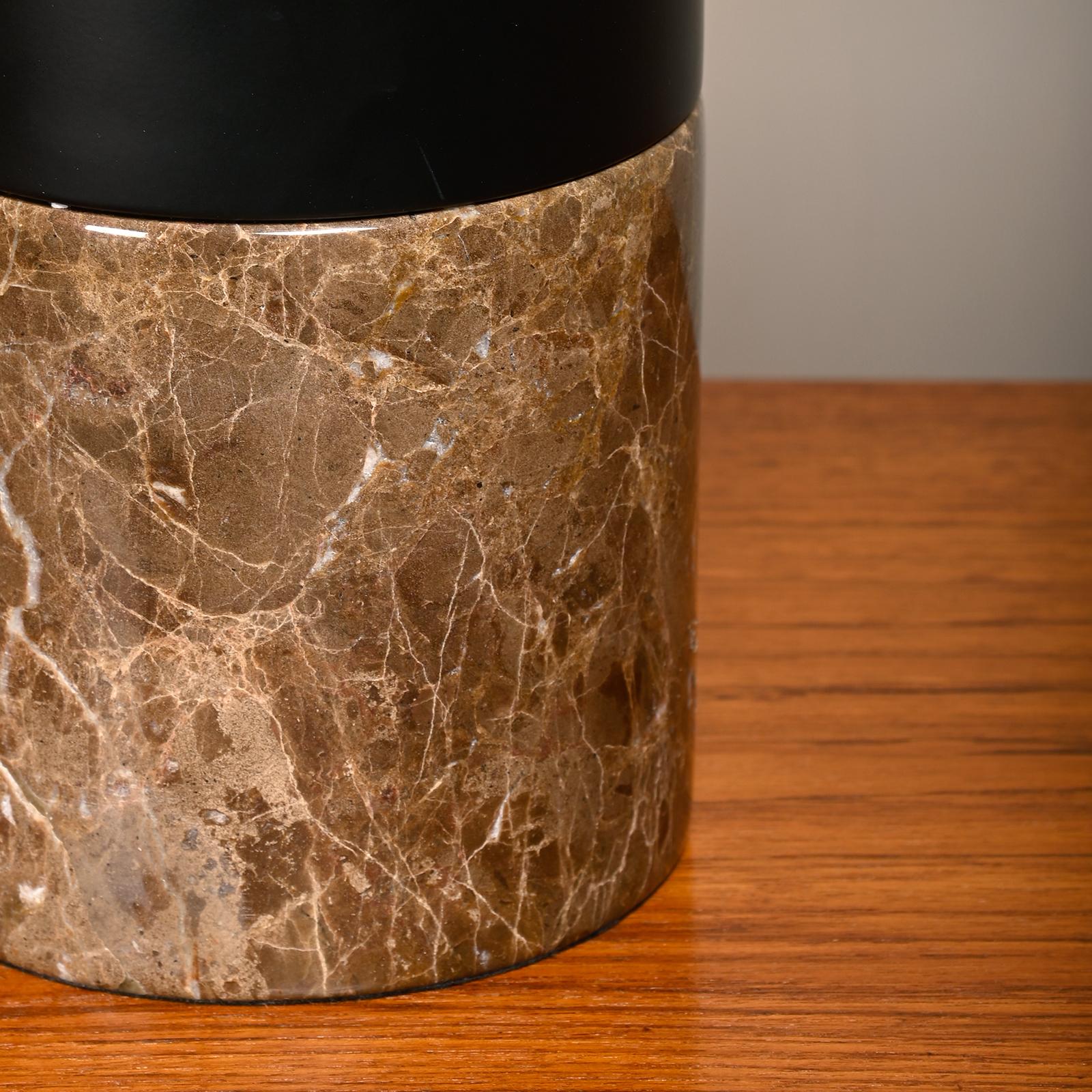 Tischleuchte Stockholm von Benny Frandsen aus Marmor und Rauchglas, Dänemark im Angebot 1