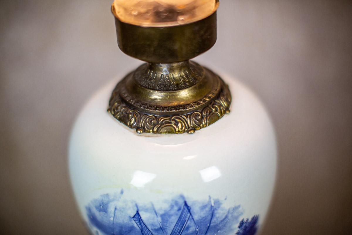 Brass and Faïence Table Lamp Stylized as Kerosene Lamp, circa the 1980s/1990s 4