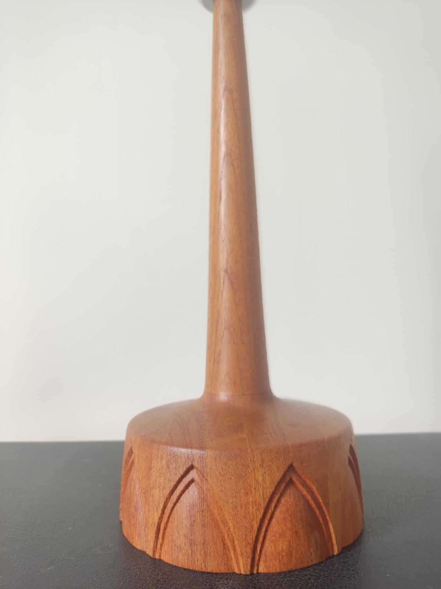 Lampe de table, teck, AB Stilarmatur Tranås - Suède 1960s Bon état - En vente à Paris, FR