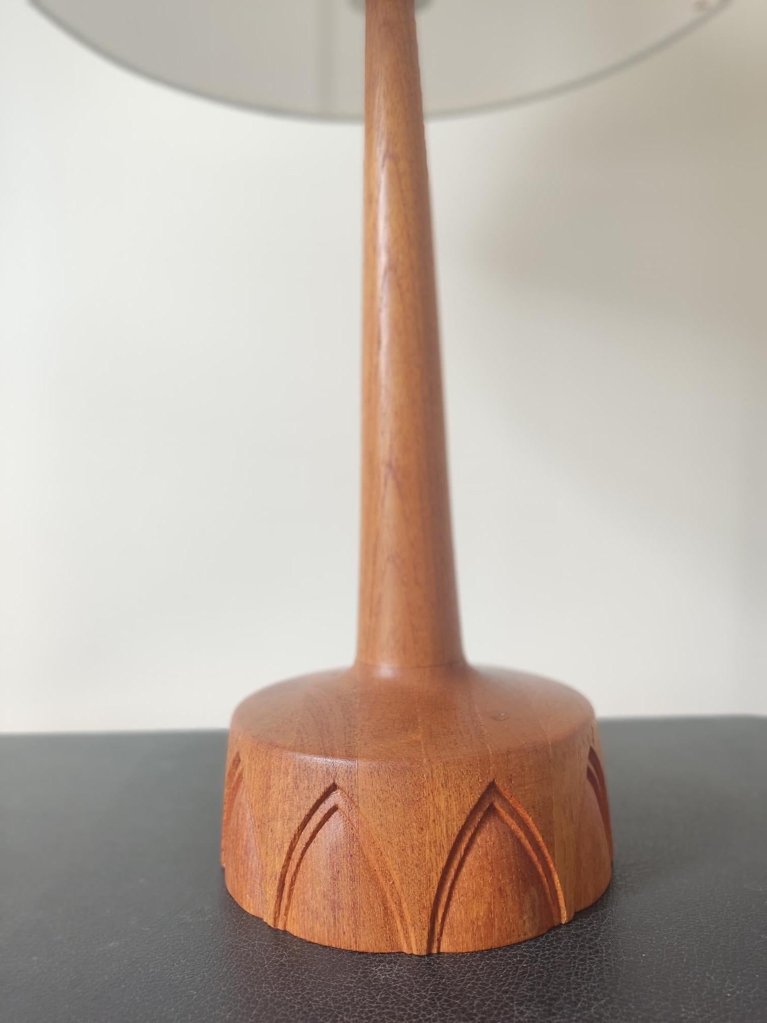 Lampe de table, teck, AB Stilarmatur Tranås - Suède 1960s en vente 2