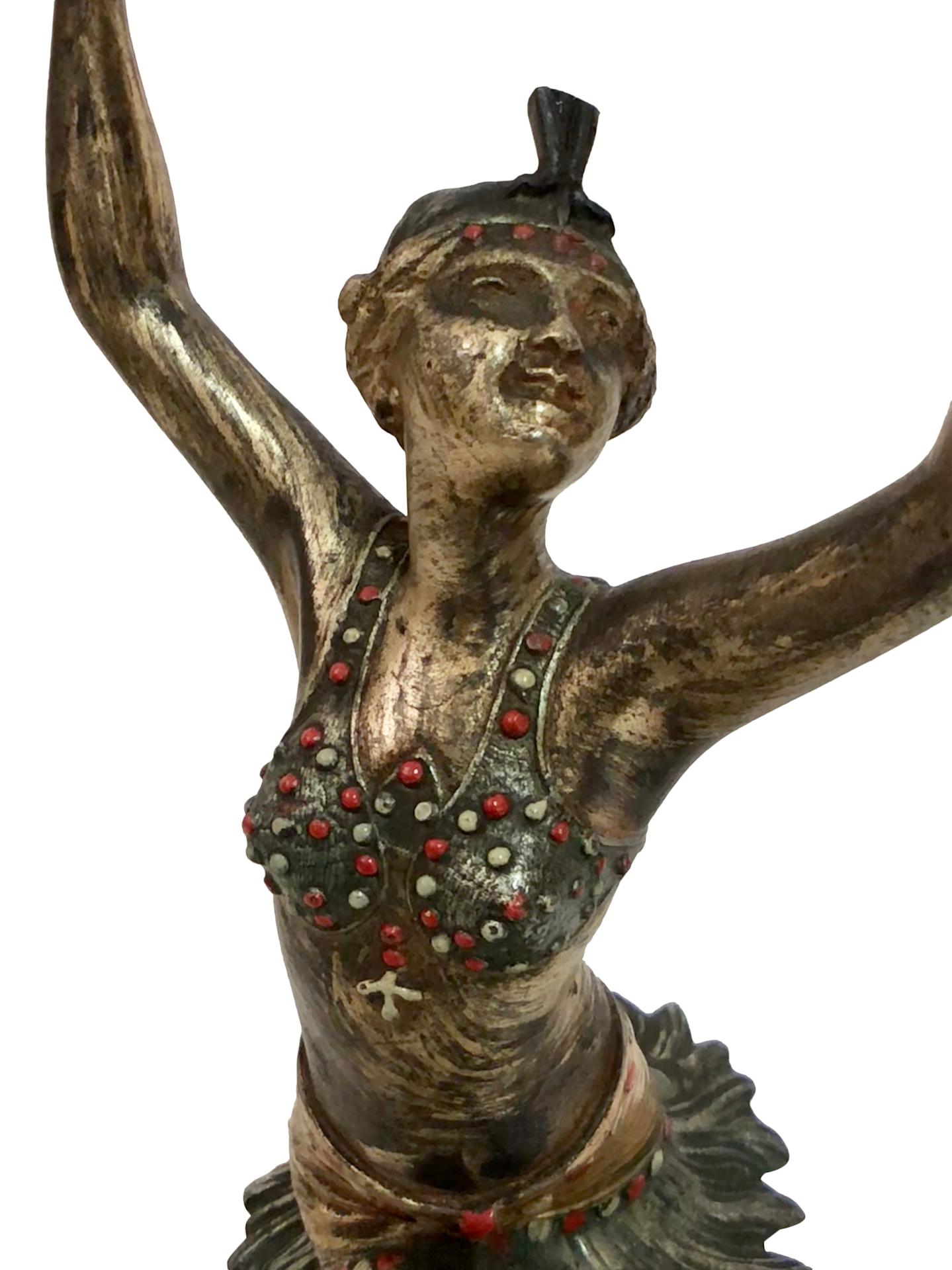 Tischlampe, der Tambourine-Tänzer, Skulptur aus Zinn, Art déco, Frankreich, 1930er Jahre (Französisch)