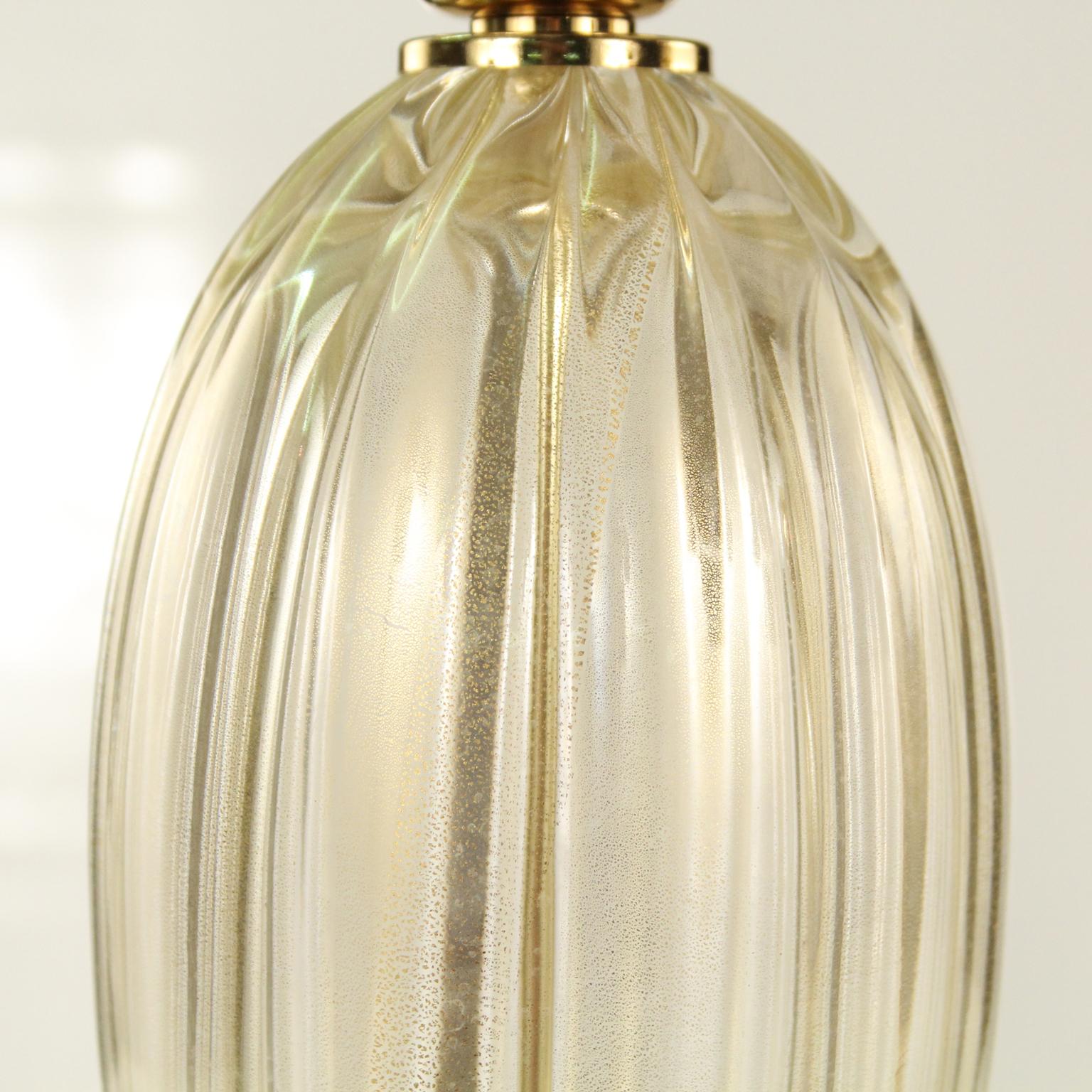Italian One Artistic Table lamp clear- Golden leaf Murano Glass by Multiforme in stock For Sale