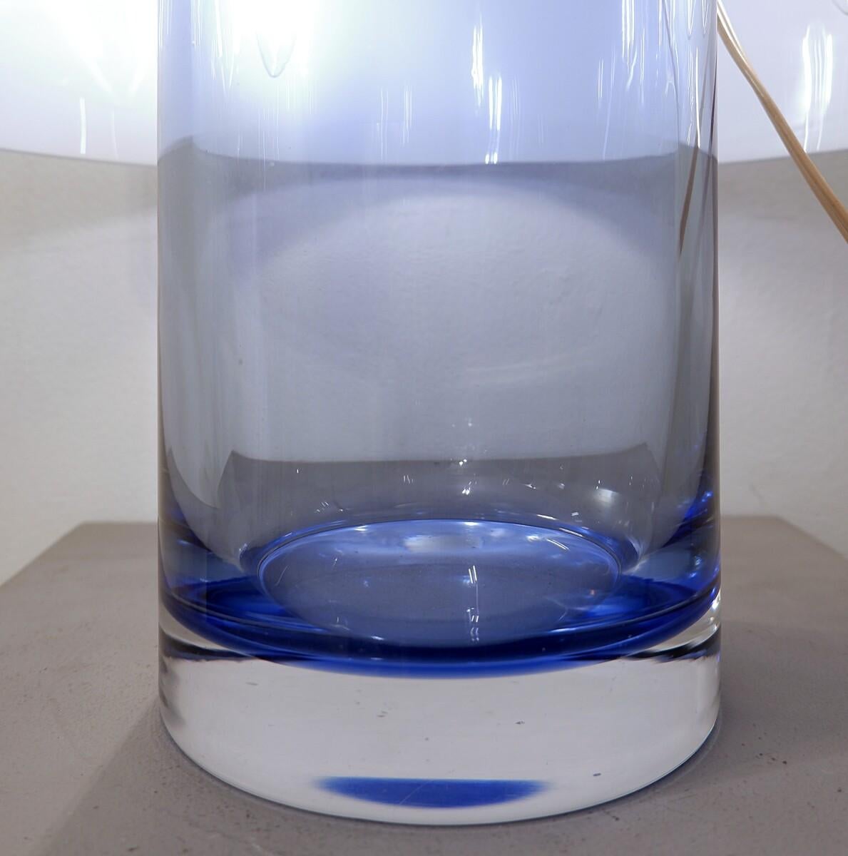 Milieu du XXe siècle Lampe de bureau/vase en verre de Murano Modèle LT 226 de Carlo Nason pour Mazzega, Italie en vente