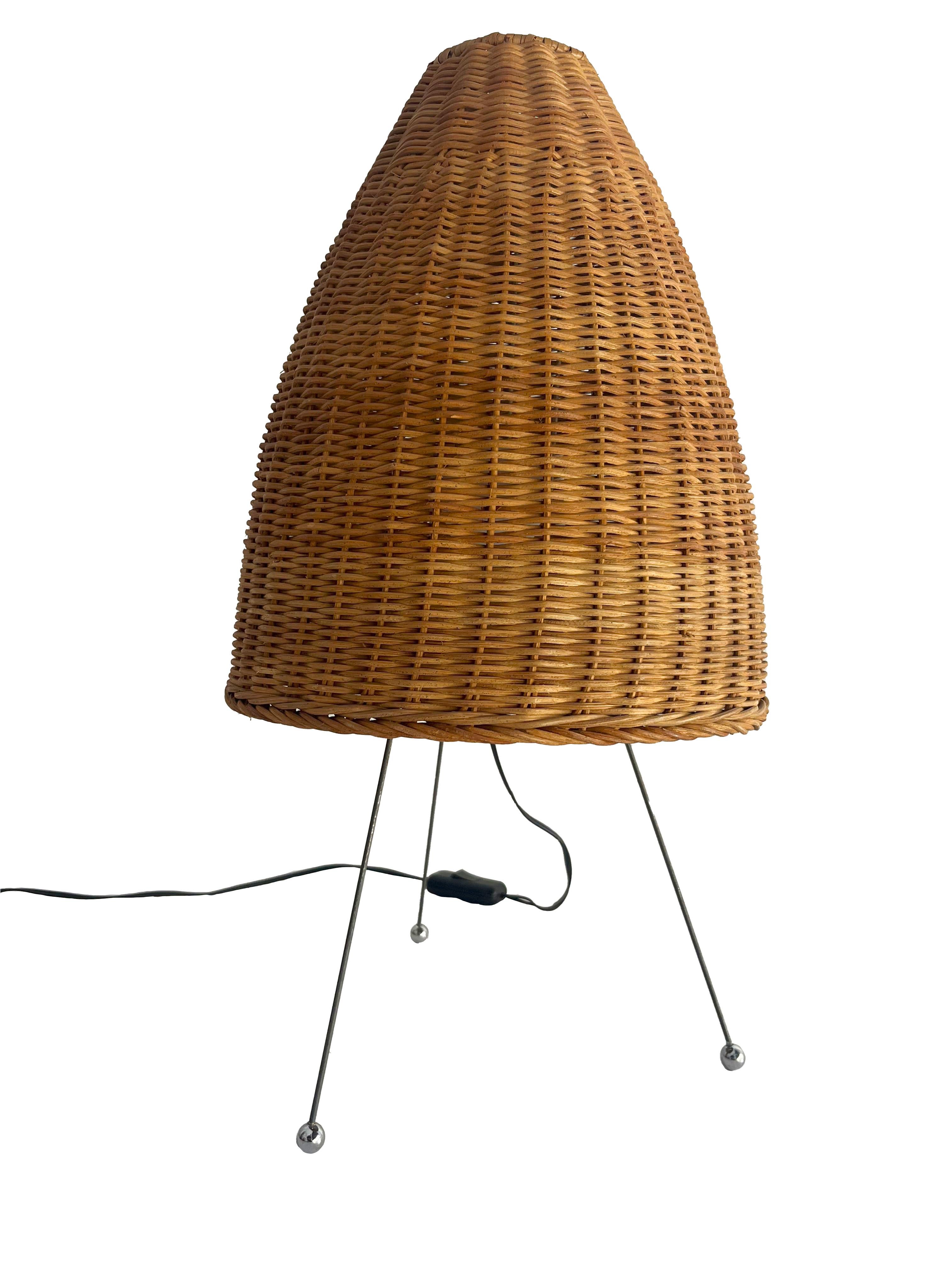 Table lamp - Wicker lampshade In Good Condition For Sale In Barcelona, ES