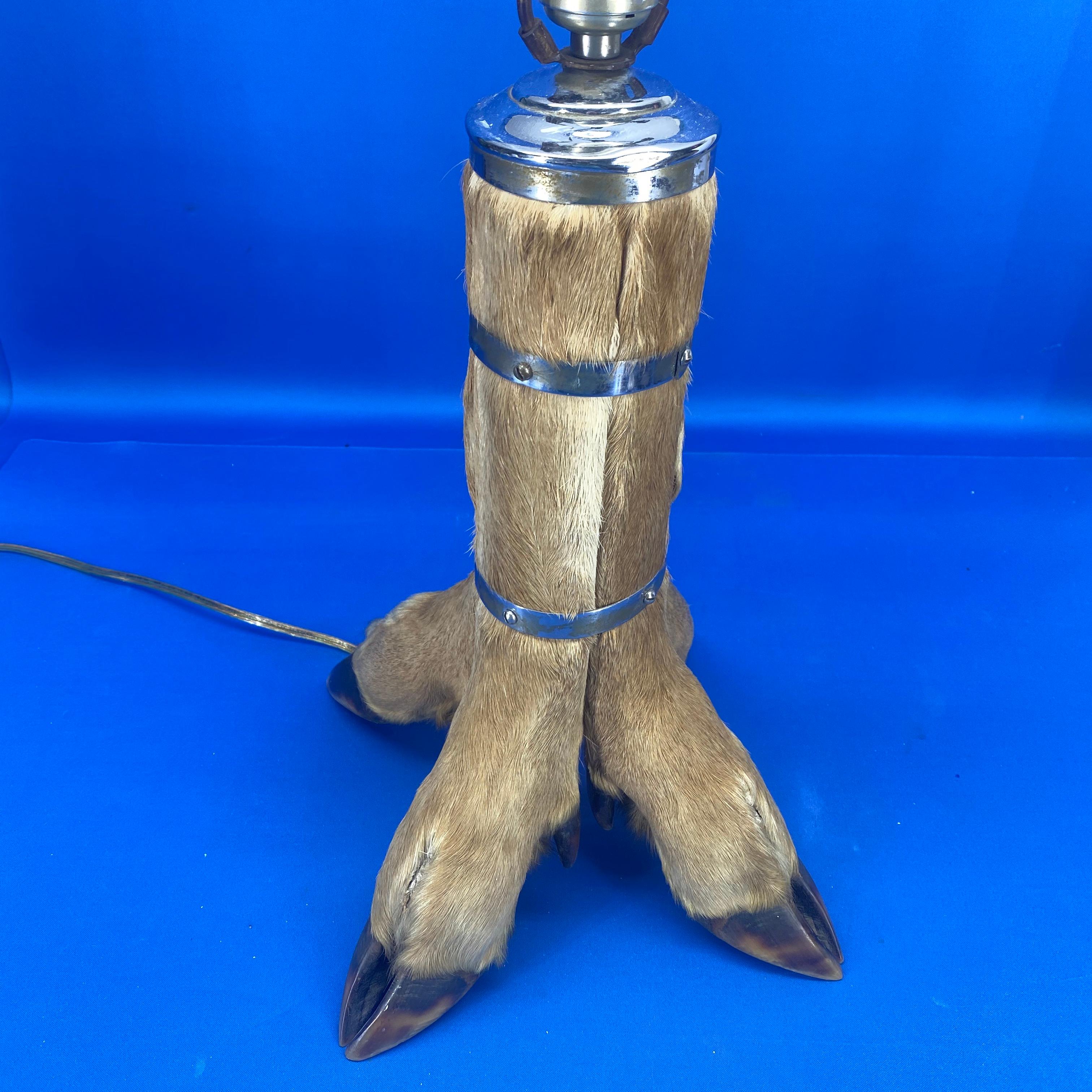 Table Lamp With 4 Tier Deer Hoof With Nickel Bands And Antler Finial For Sale 2