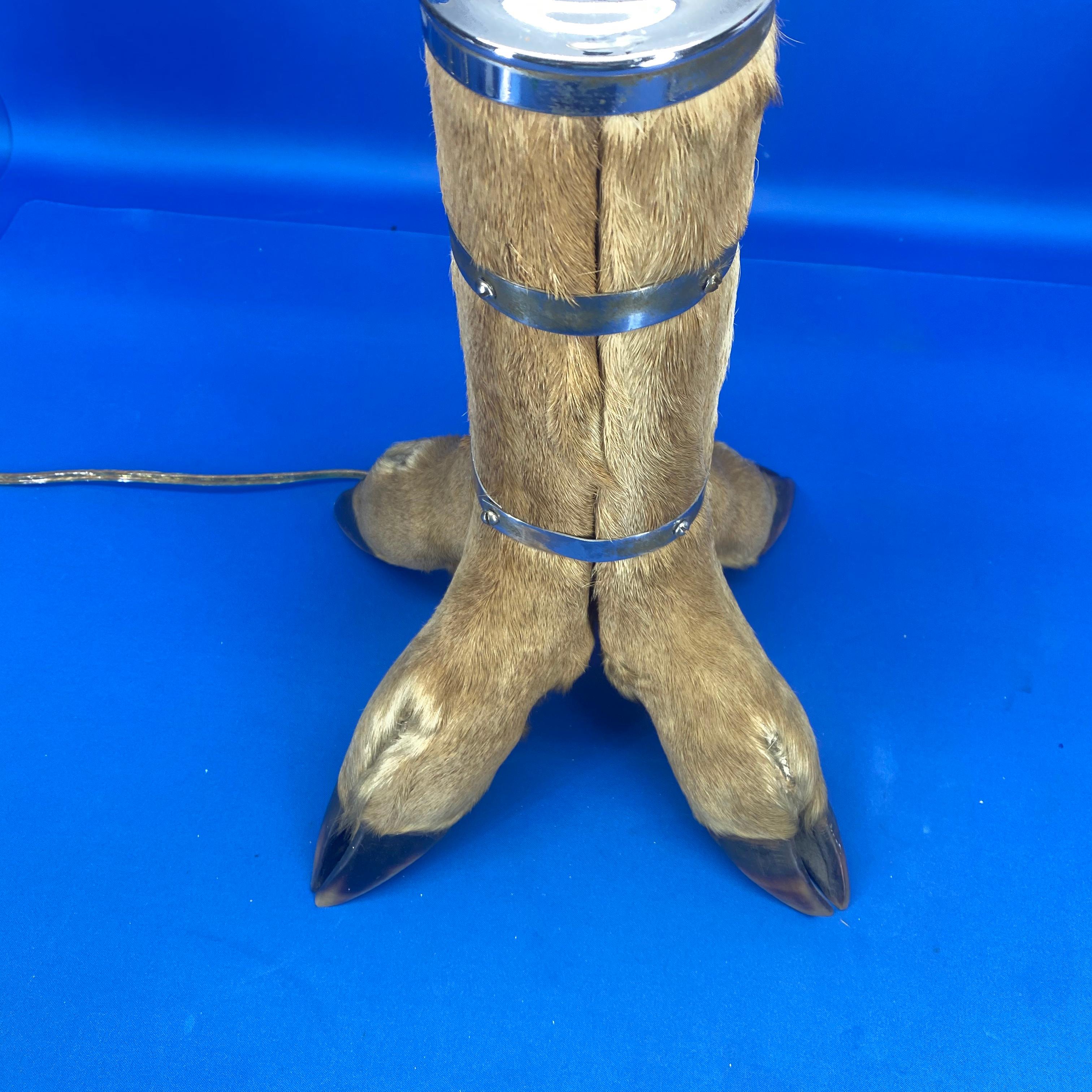 Table Lamp With 4 Tier Deer Hoof With Nickel Bands And Antler Finial For Sale 5