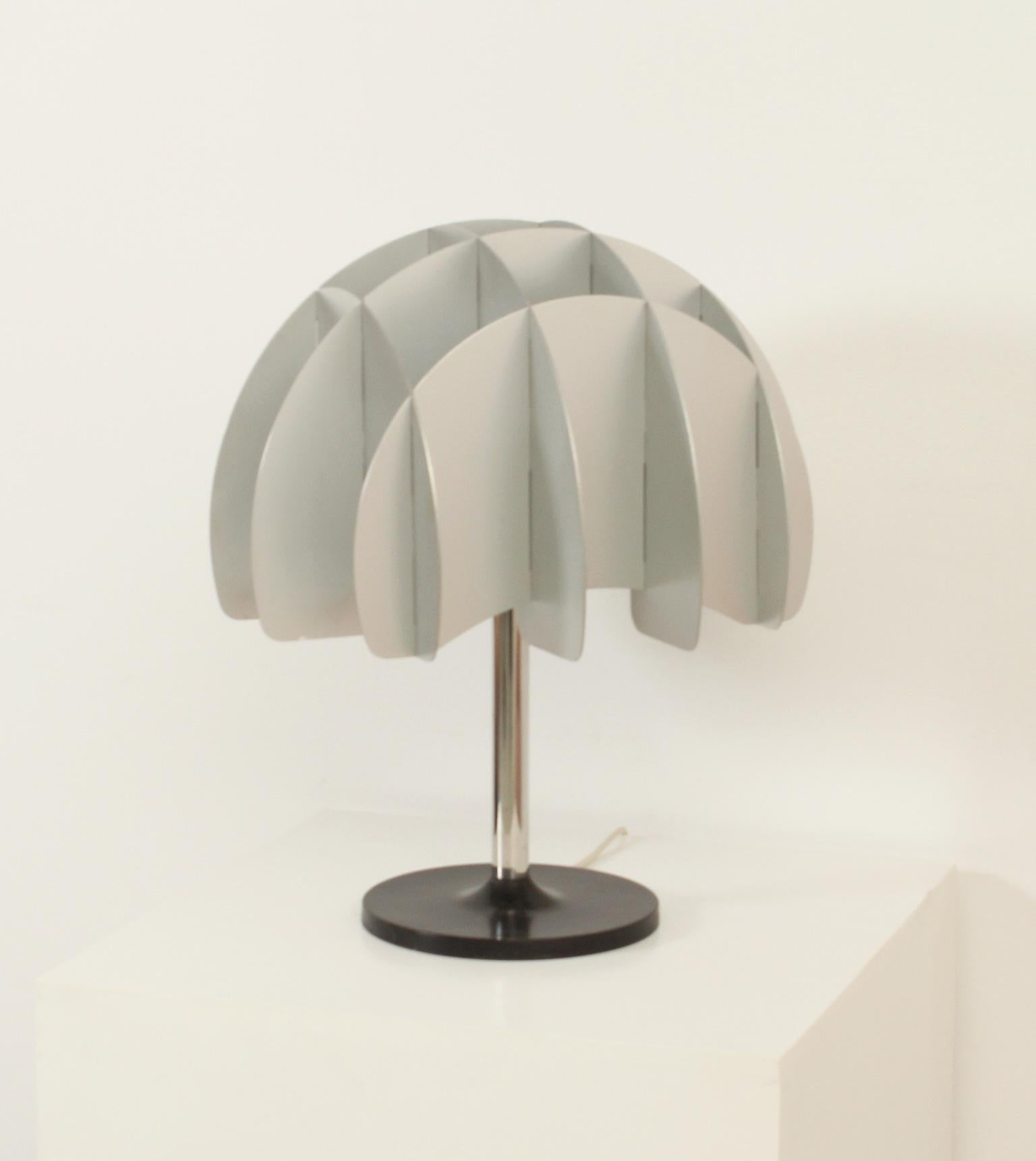 Table Lamp with Aluminum Dome by Reggiani, Italy, 1970s For Sale 8