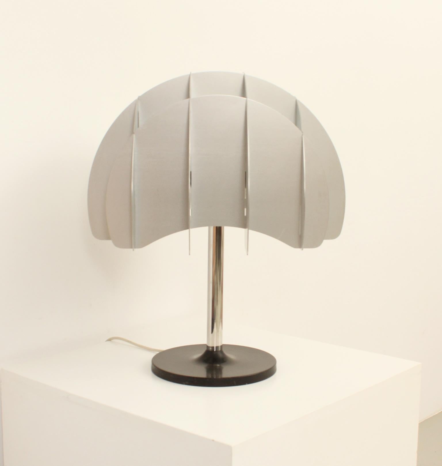 Lampe de bureau avec dôme en aluminium de Reggiani, Italie, années 1970 en vente 9