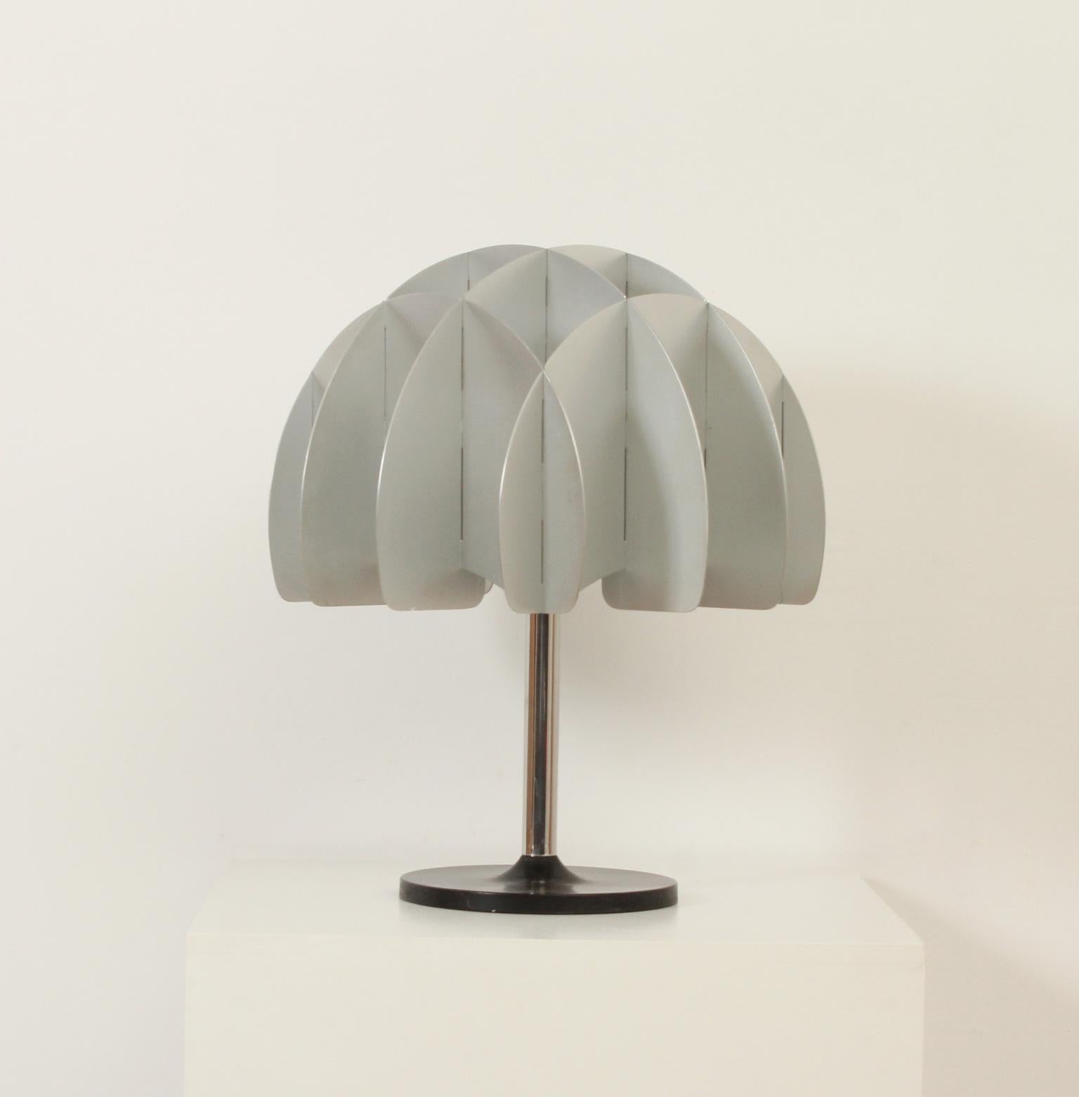 Mid-Century Modern Table Lamp with Aluminum Dome by Reggiani, Italy, 1970s For Sale
