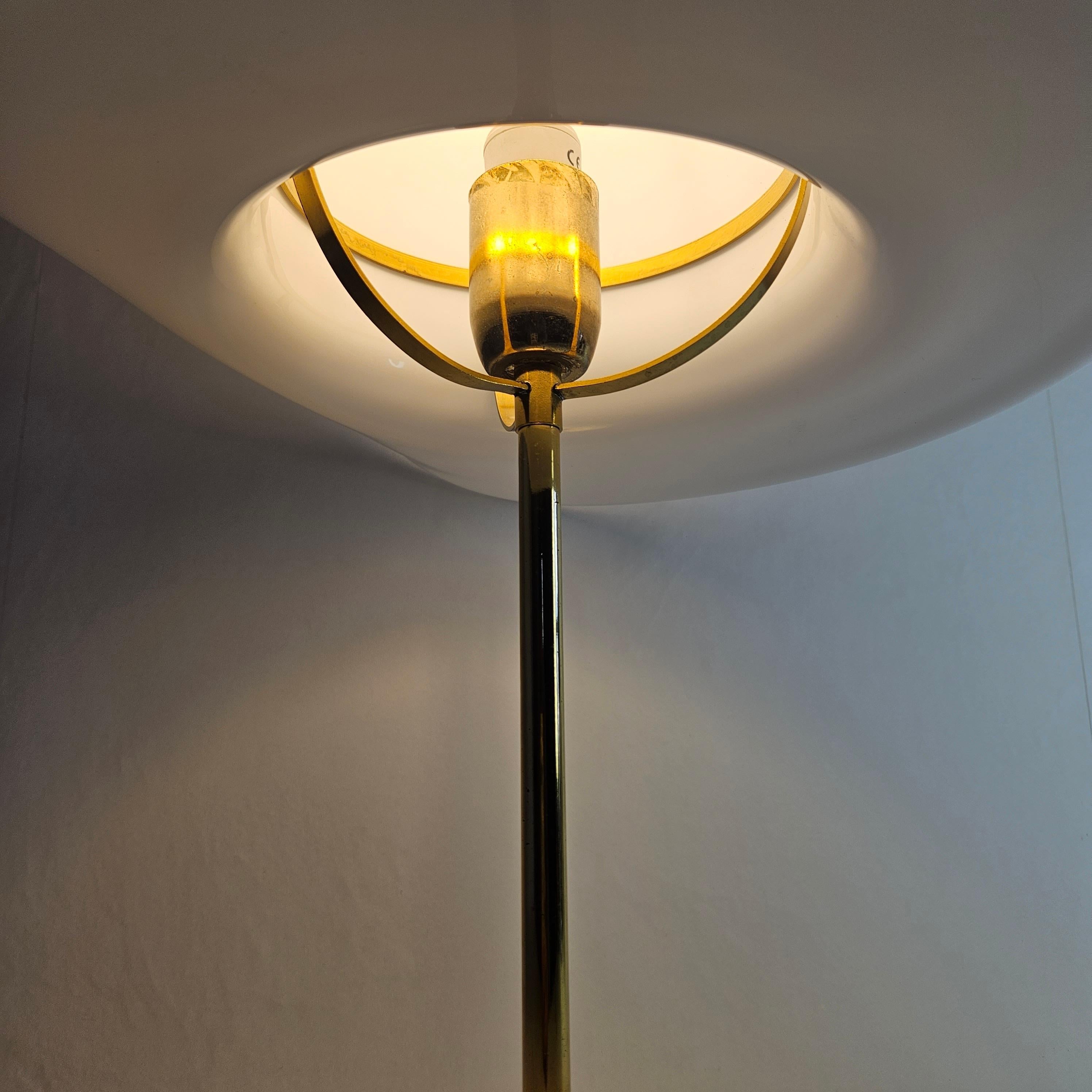 Hand-Crafted Table Lamp with Brass and Murano Glass, Italy 1970's For Sale