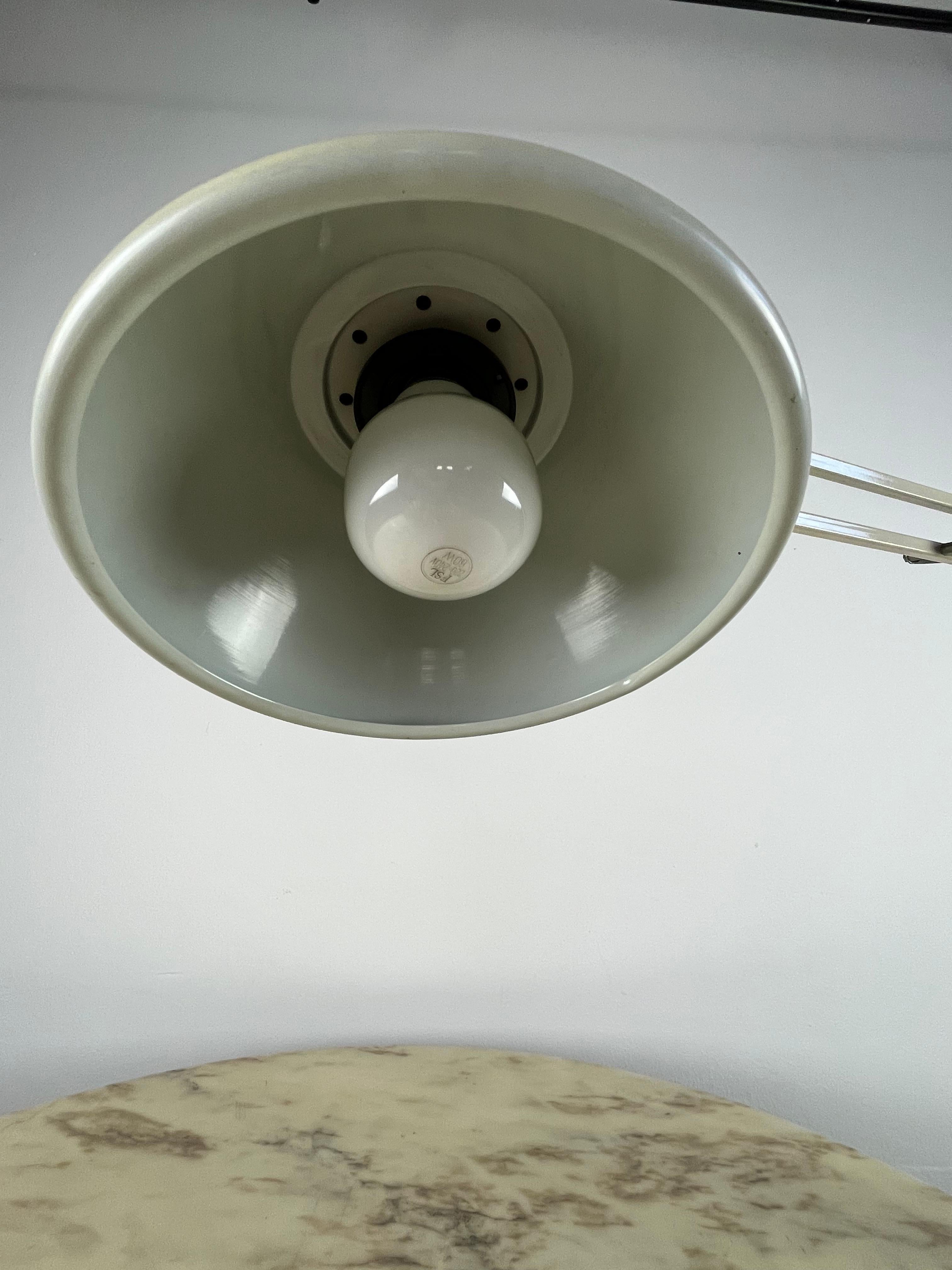 Aluminium Table extensible  Lampe avec lampe design italien des années 1970 en vente