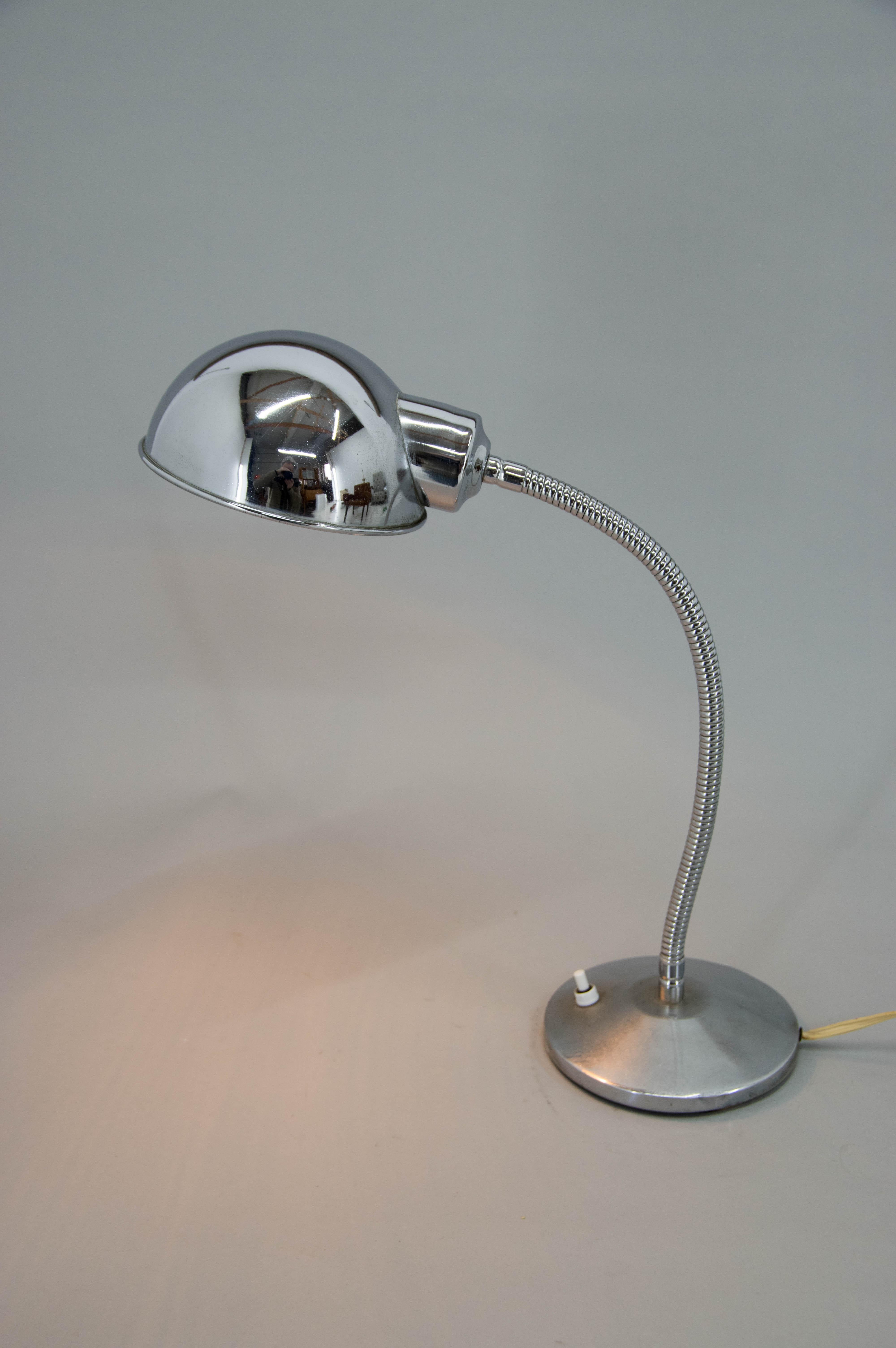 Mid-Century Modern Table Lamp with Flexible Shade, 1940s For Sale