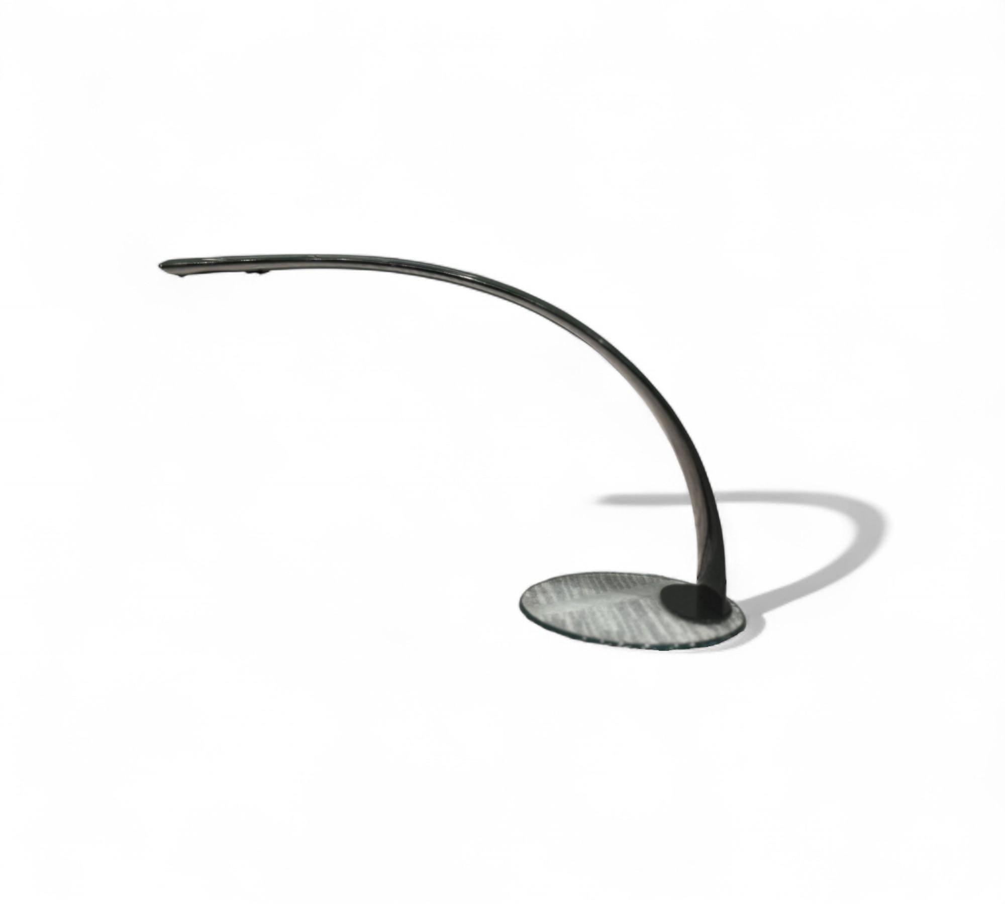 Mid-Century Modern Table lamp with glass base and black aluminum structure, Dominici, 1970, Lot 664 For Sale