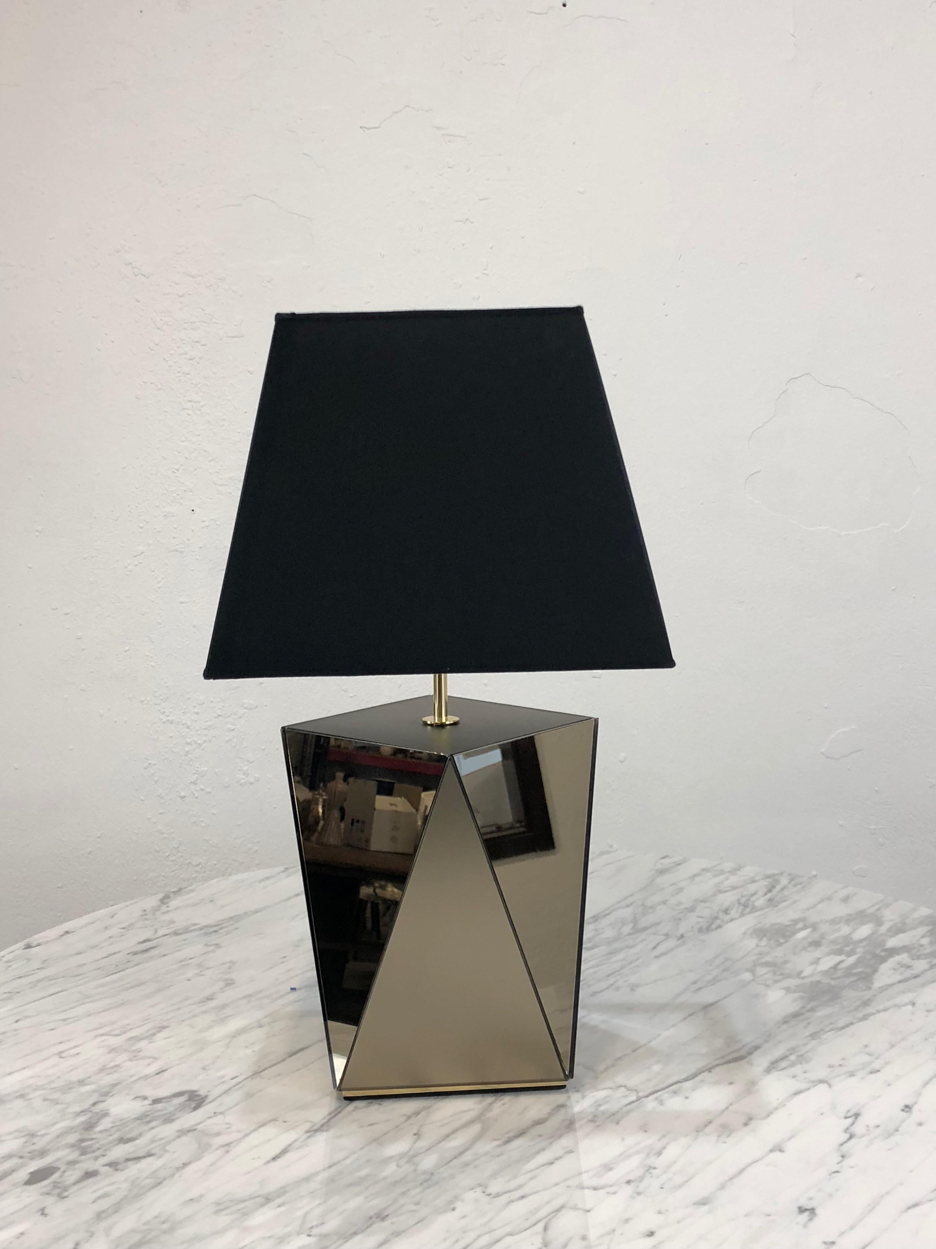 Table Lamp with Mirrored and Satin Glass In Good Condition In Milano, IT