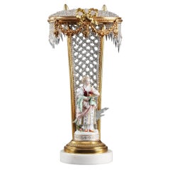 Lampe de table avec figurine en porcelaine dans le style du 18e siècle