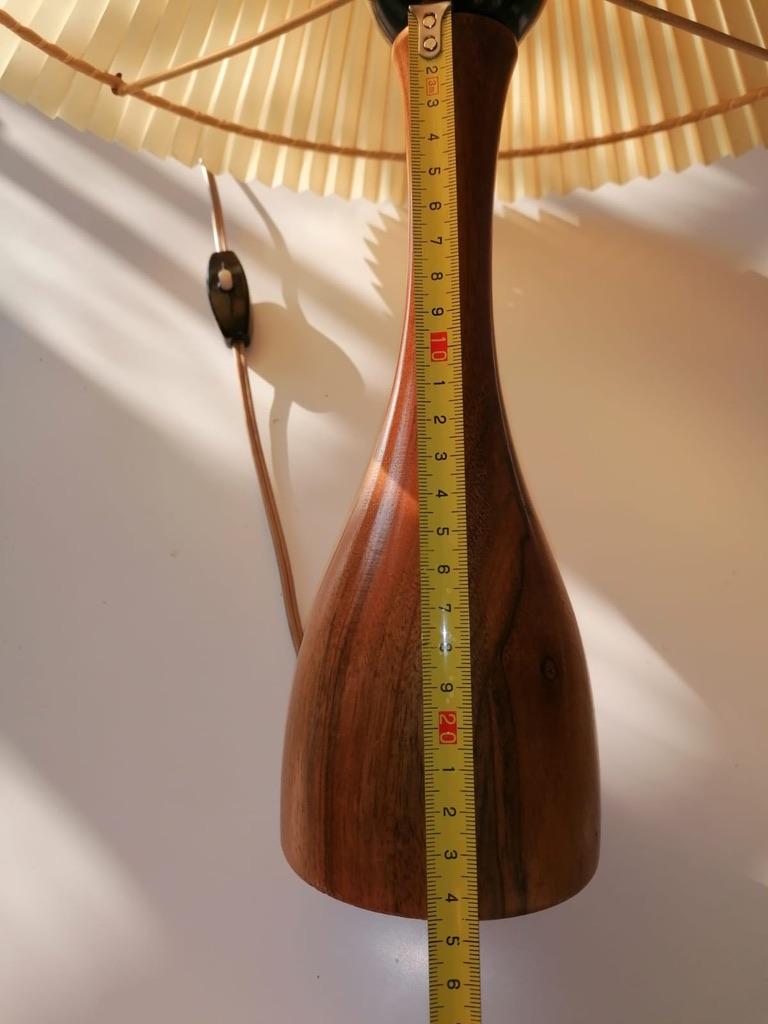Mid-20th Century Table Lamp with Walnut Base   For Sale