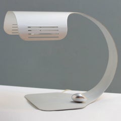 Lampe de bureau avec interrupteur magnétique par Walter et Moretti